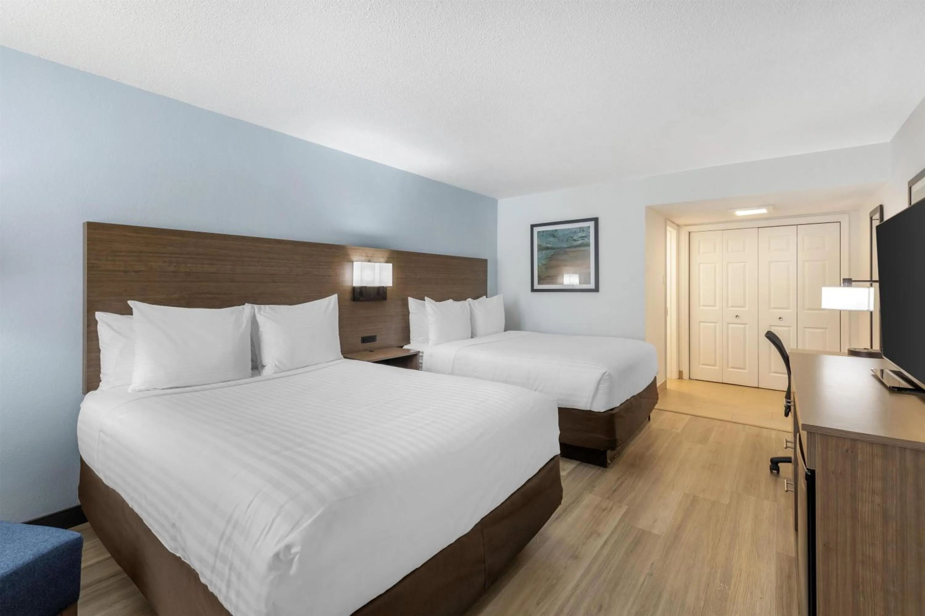 Bedroom, Bed in Best Western Palm Beach Lakes