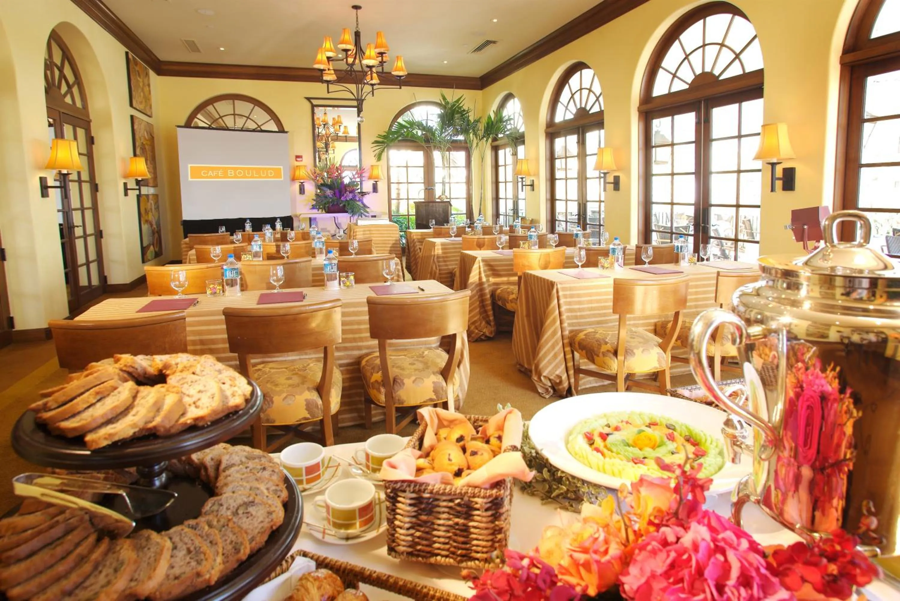 Business facilities in The Brazilian Court Hotel