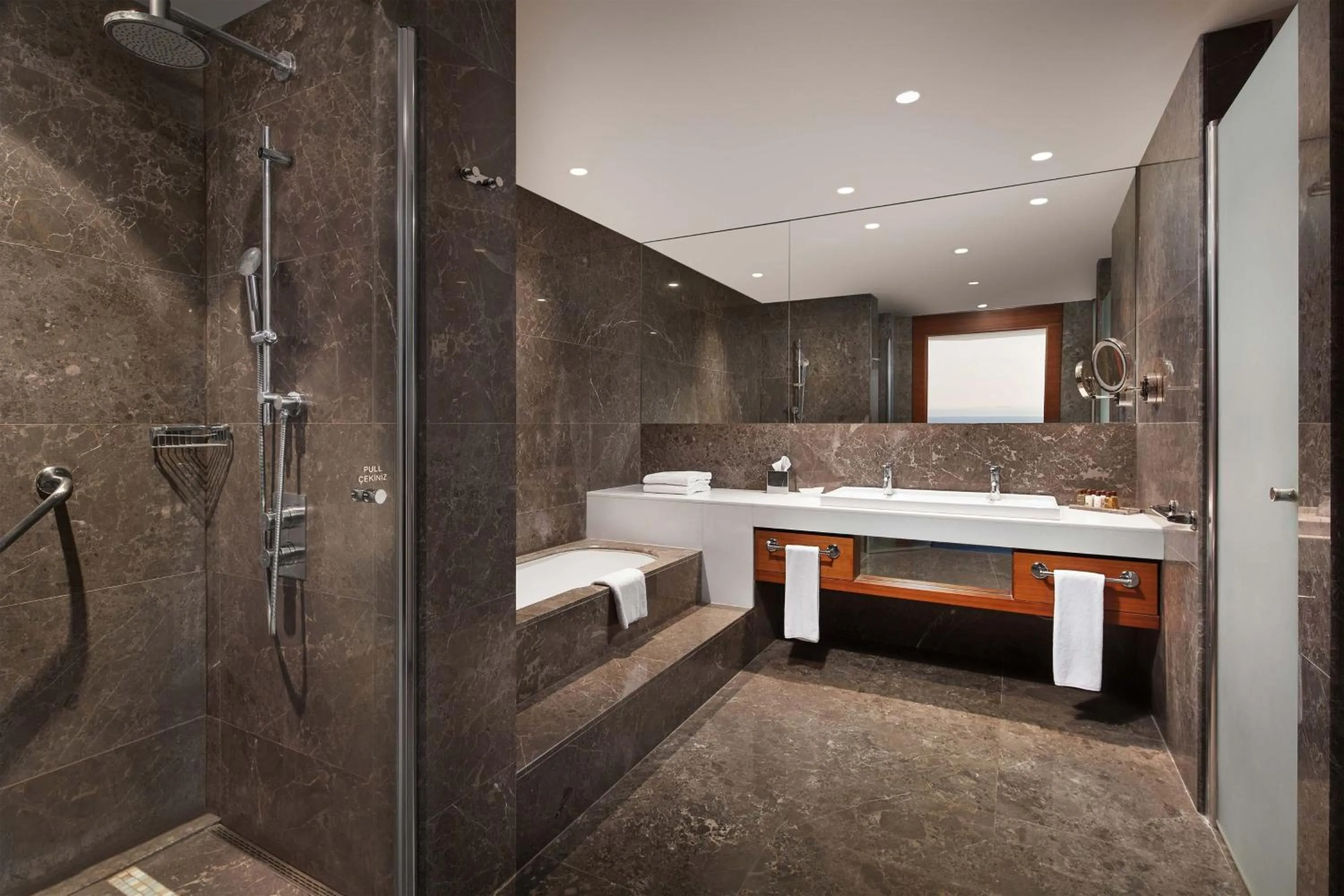 Bathroom in Sheraton Istanbul Atakoy Hotel