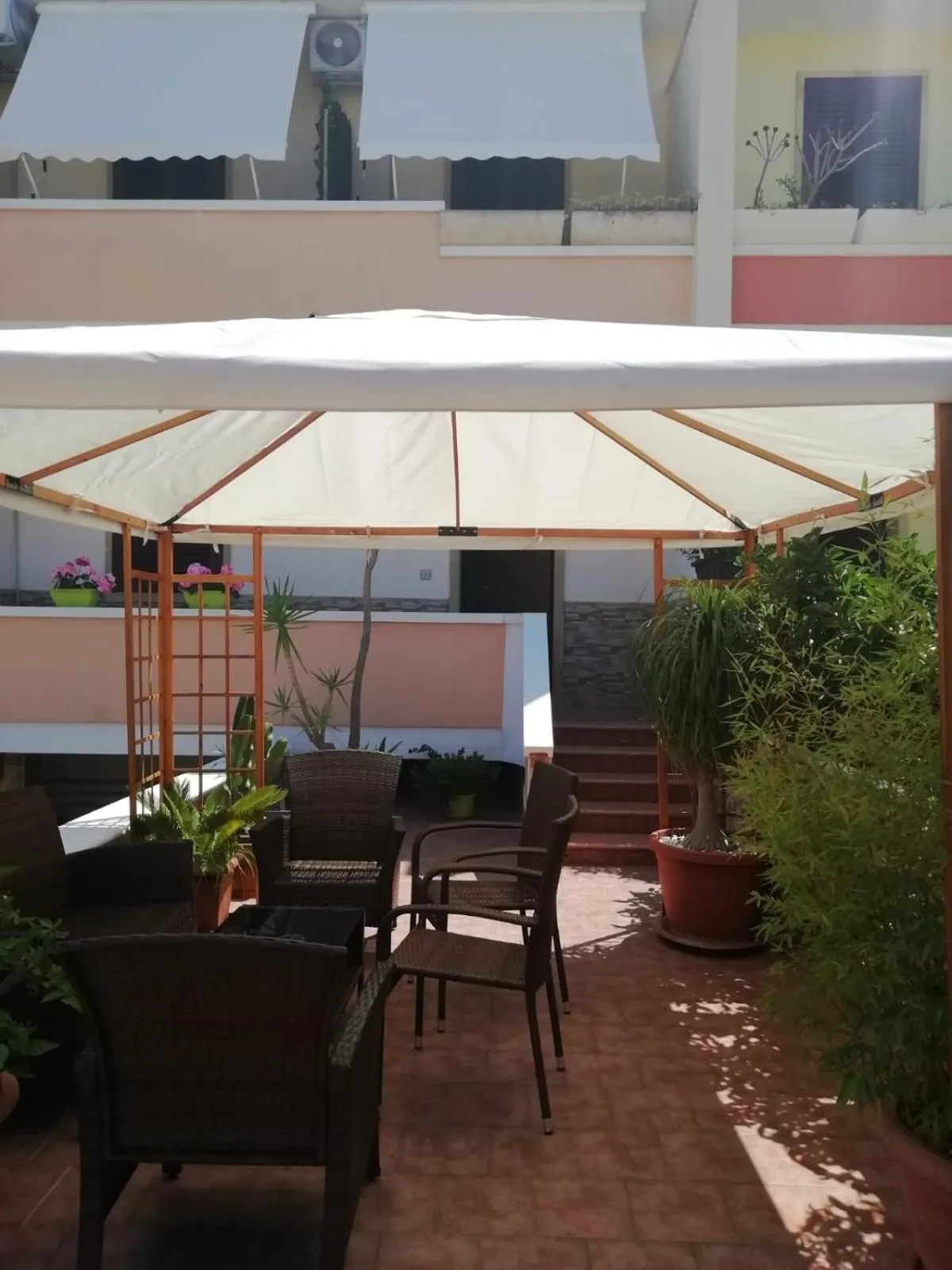 Patio in B&B Il Girasole