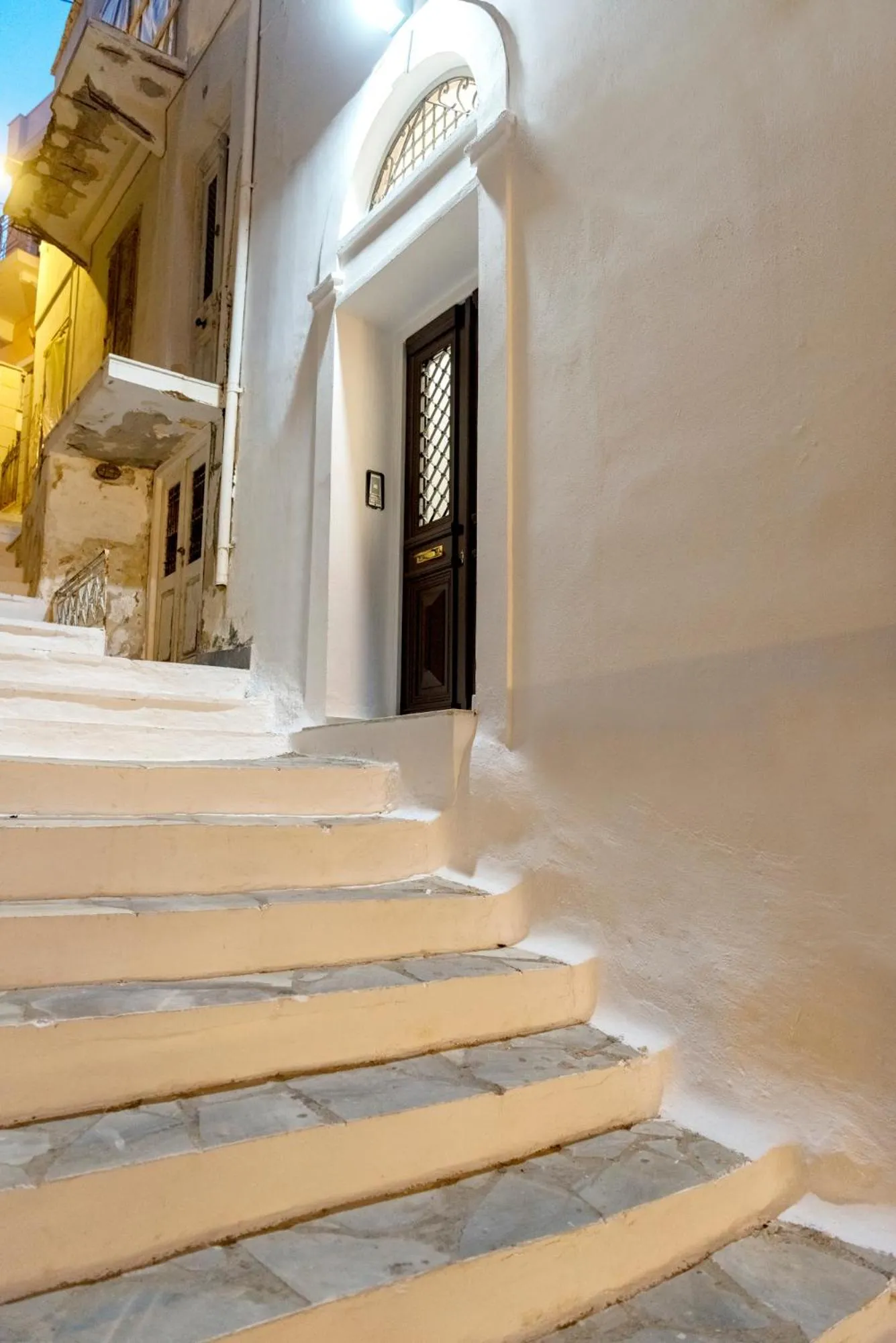 Facade/entrance in 1844 Suites Syros