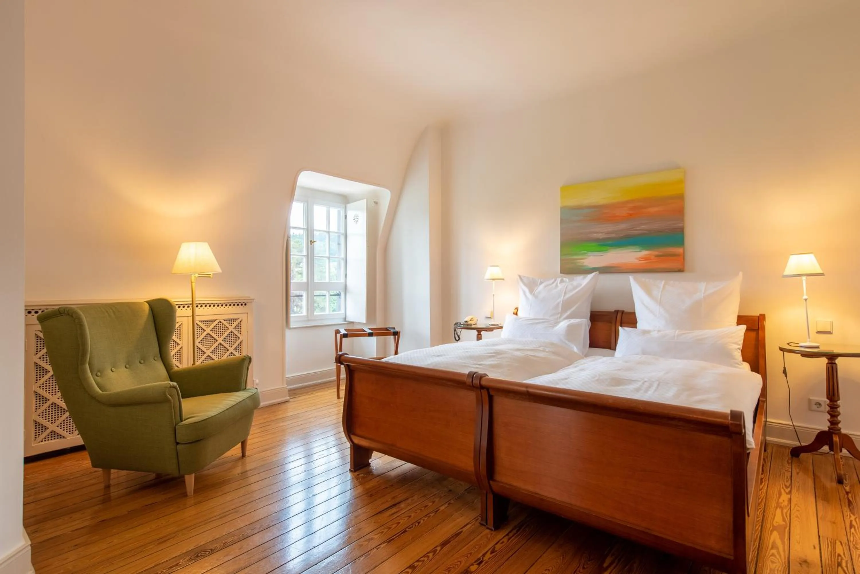 Bedroom, Bed in Gästehaus Schloss Saareck