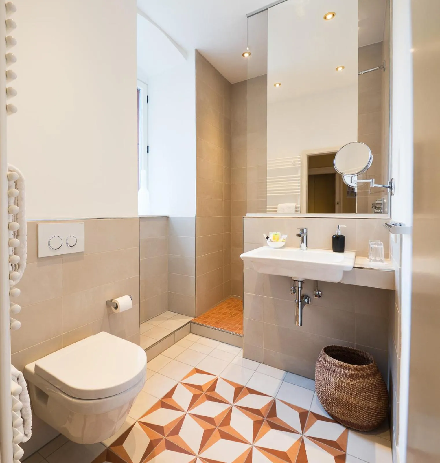 Bathroom in Gästehaus Schloss Saareck