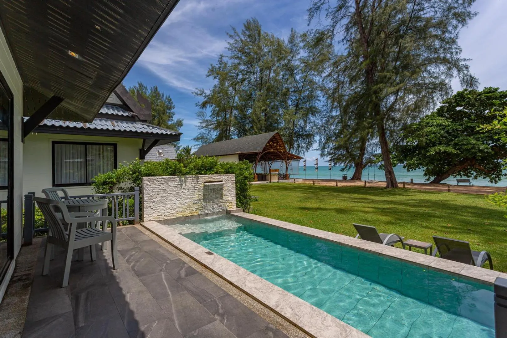 Pool view in Khaolak Emerald Beach Resort and Spa