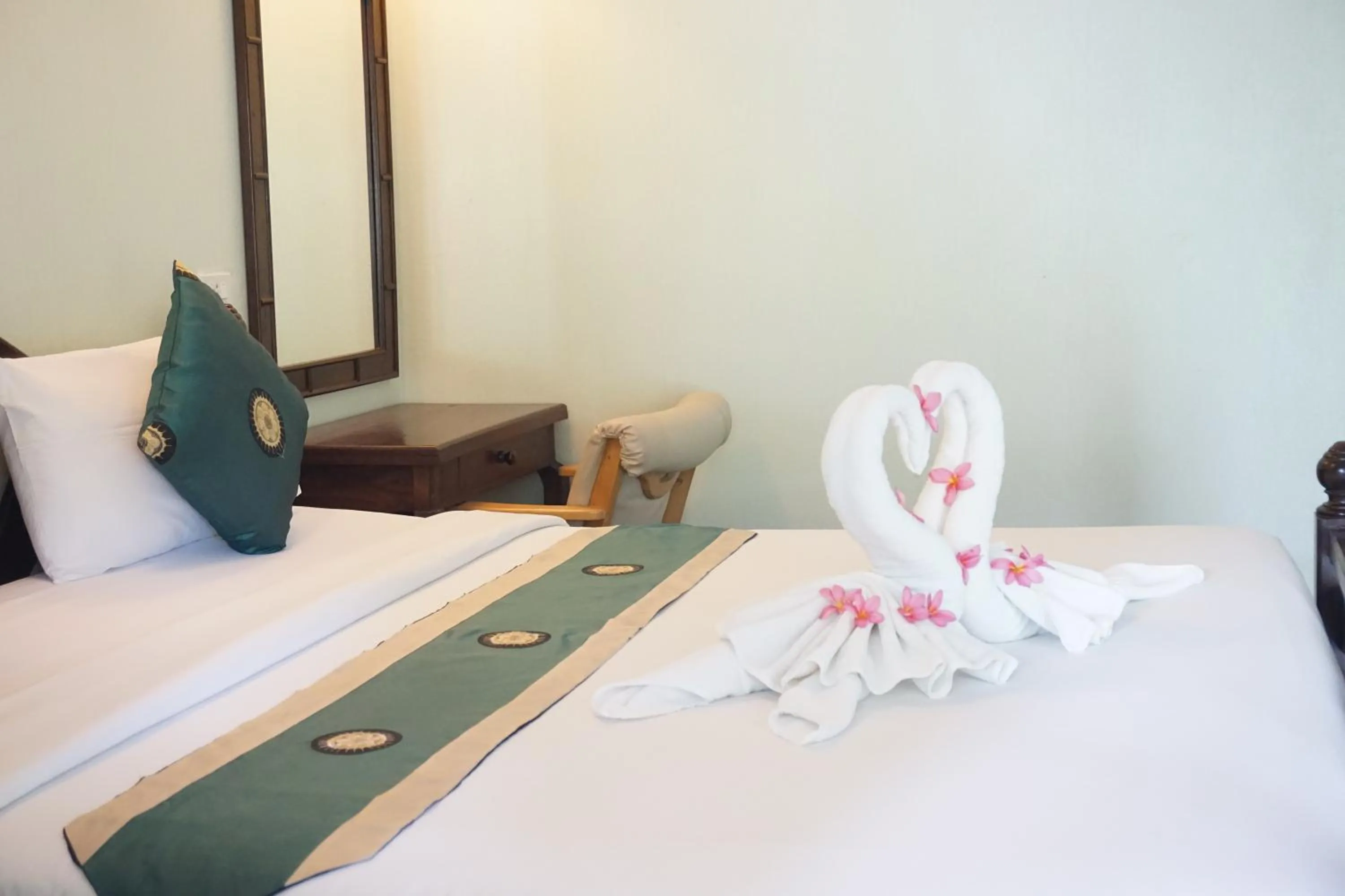 Bedroom, Bed in Lamai Inn 99 Bungalows