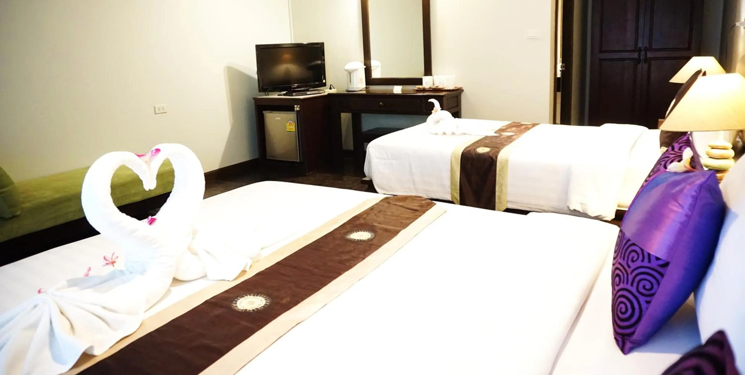 Bedroom, Bed in Lamai Inn 99 Bungalows