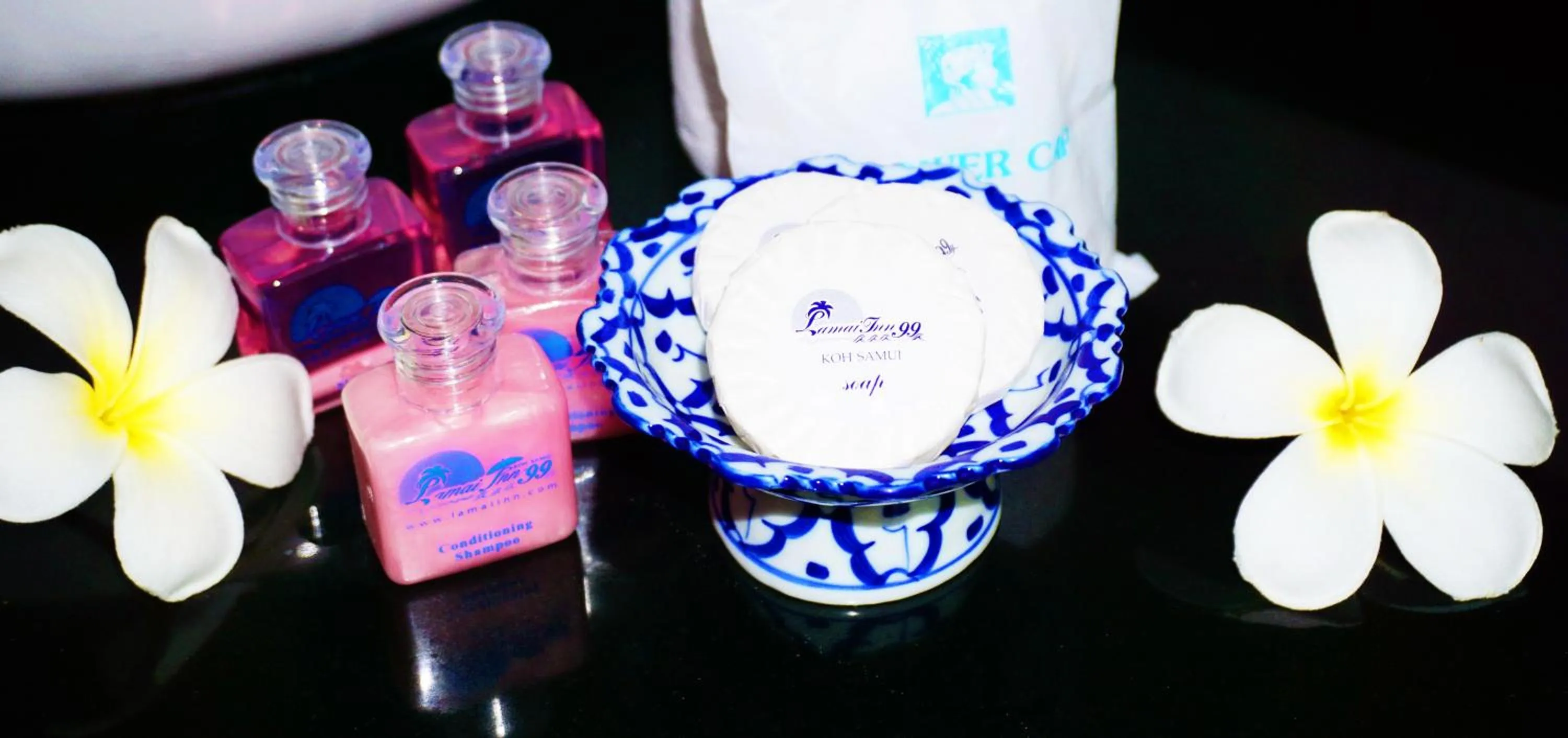 Bathroom in Lamai Inn 99 Bungalows