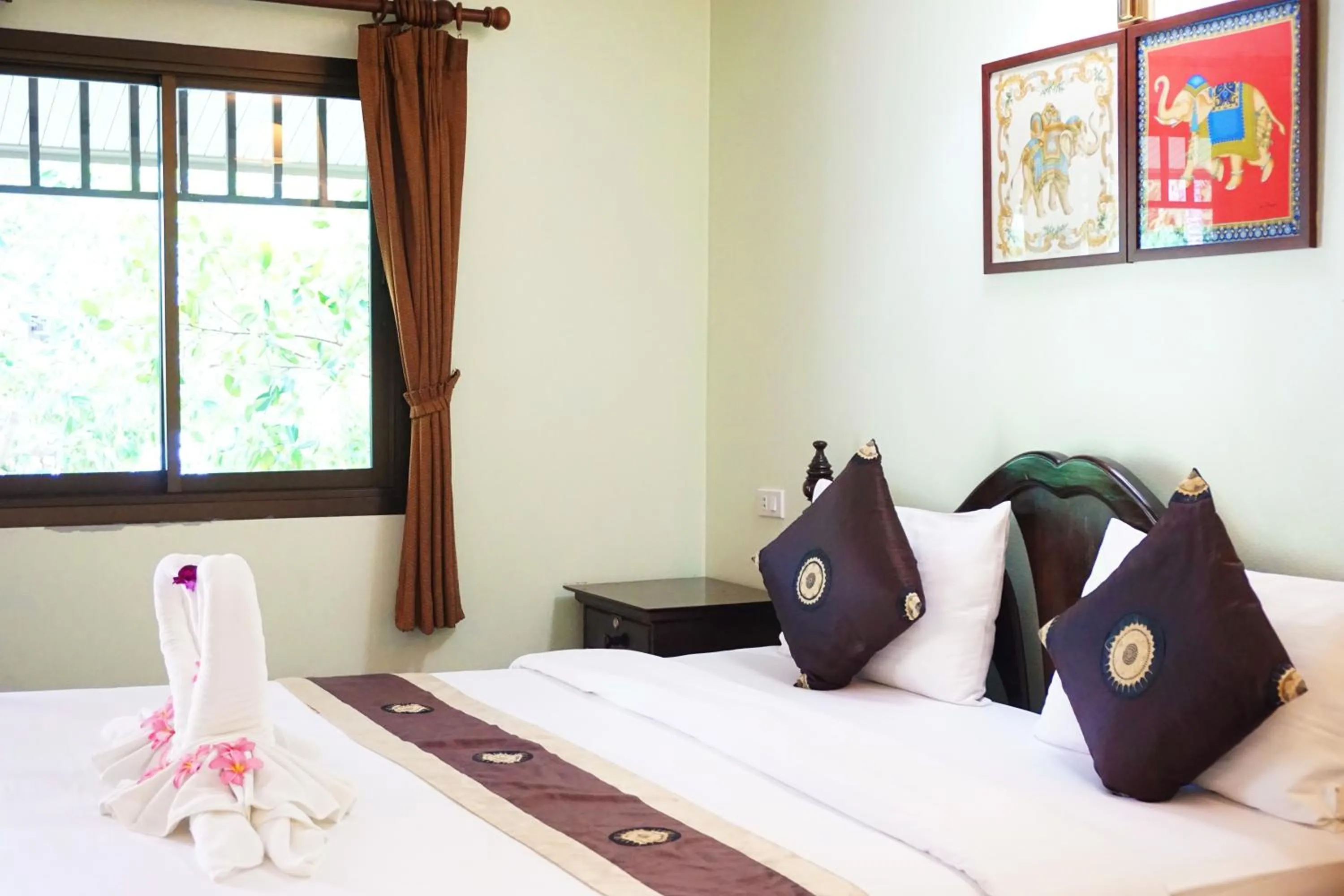 Bedroom, Bed in Lamai Inn 99 Bungalows