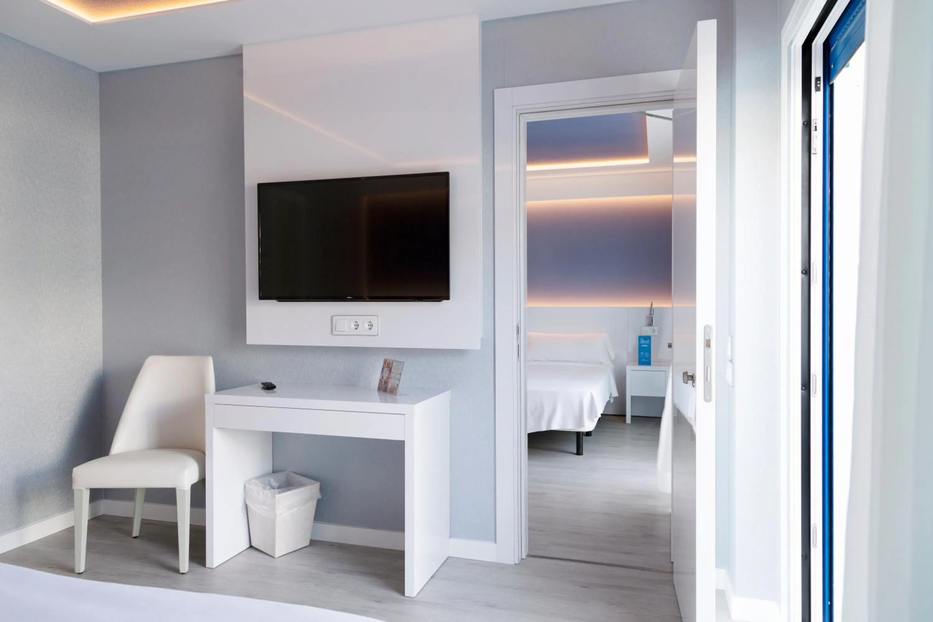 TV and multimedia, Bed in Masd Mediterraneo Hotel Apartamentos Spa