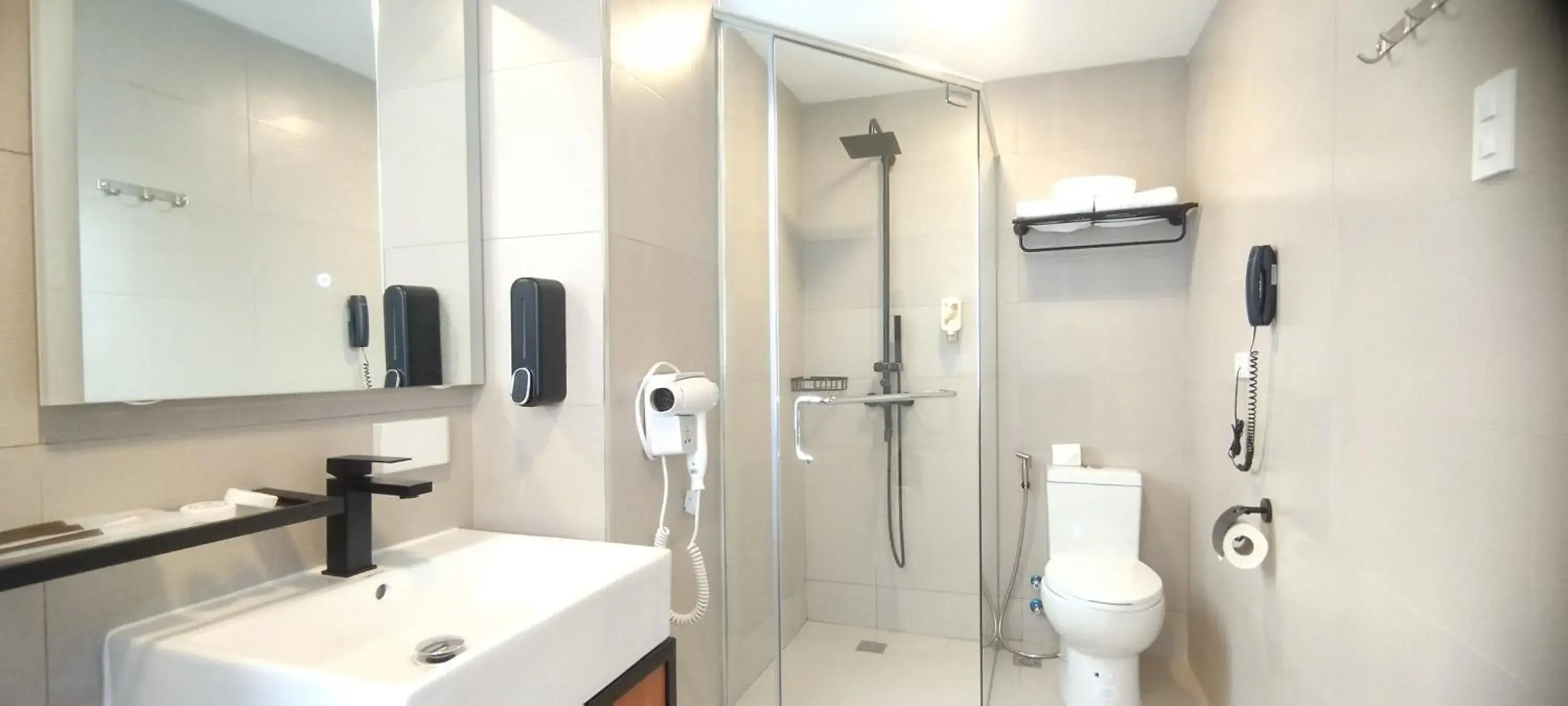 Lodge King in Hotel Kimberly Tagaytay Lodge King in Hotel Kimberly Tagaytay