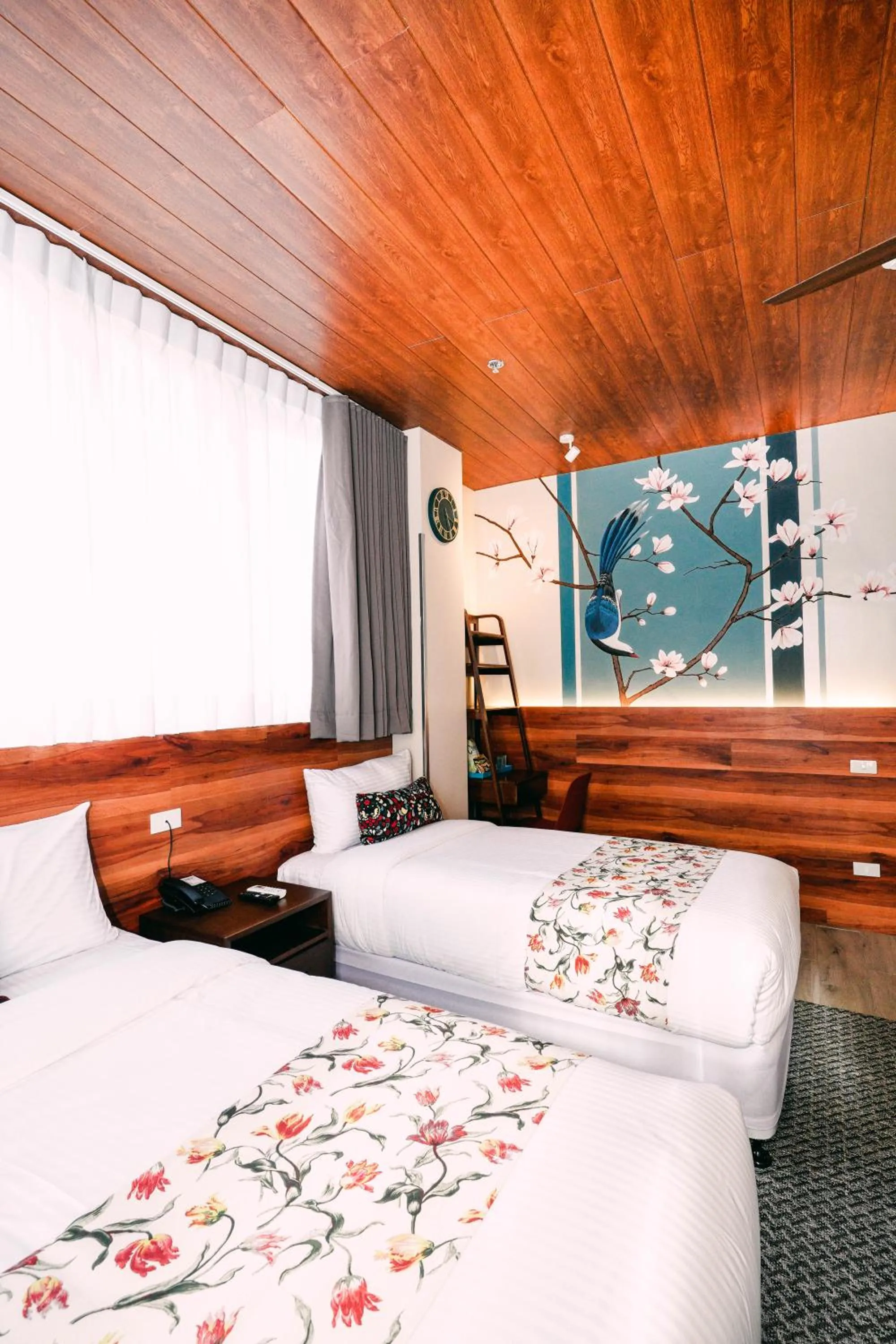 Bed in Hotel Kimberly Tagaytay