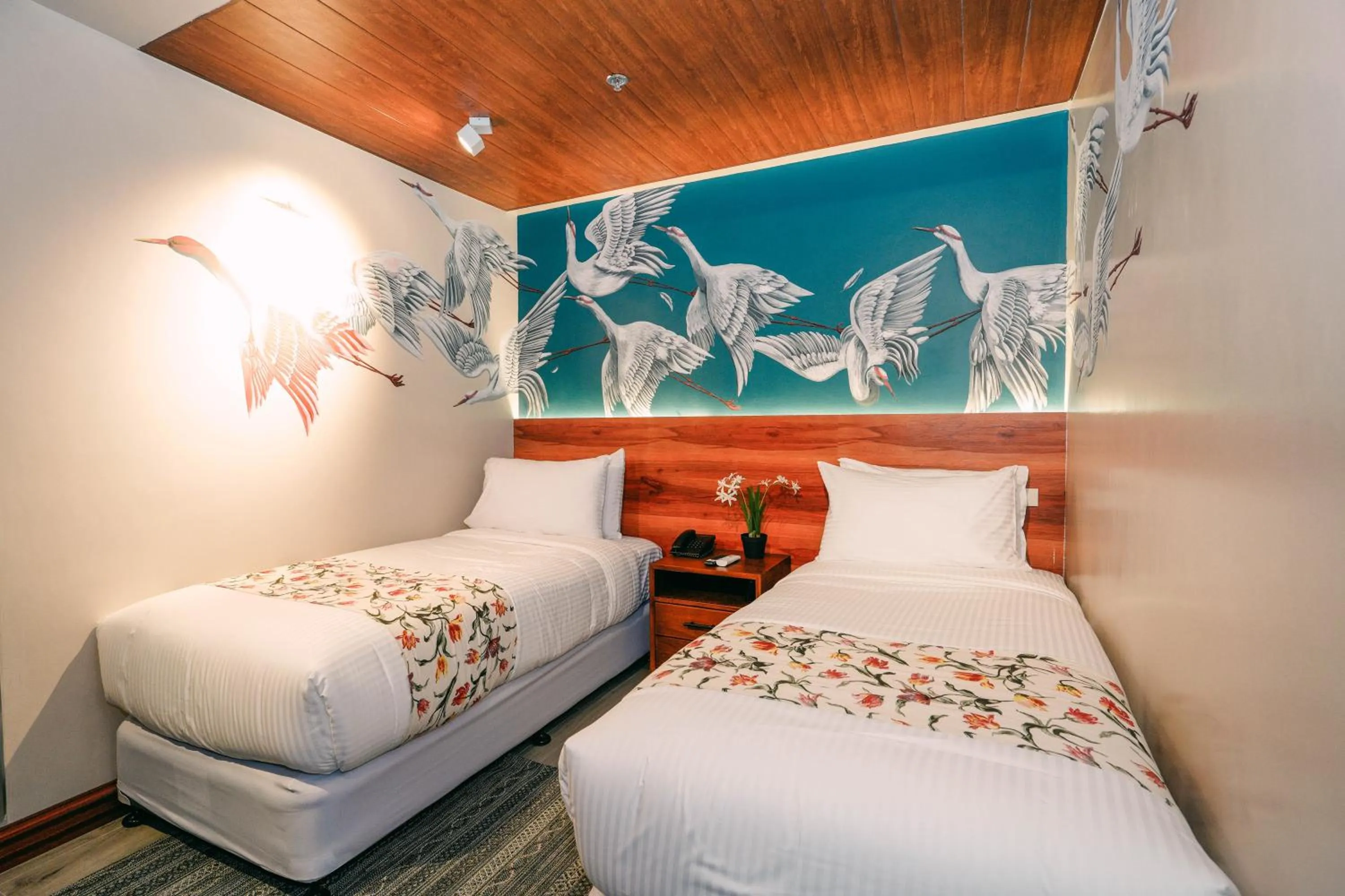 Bed in Hotel Kimberly Tagaytay