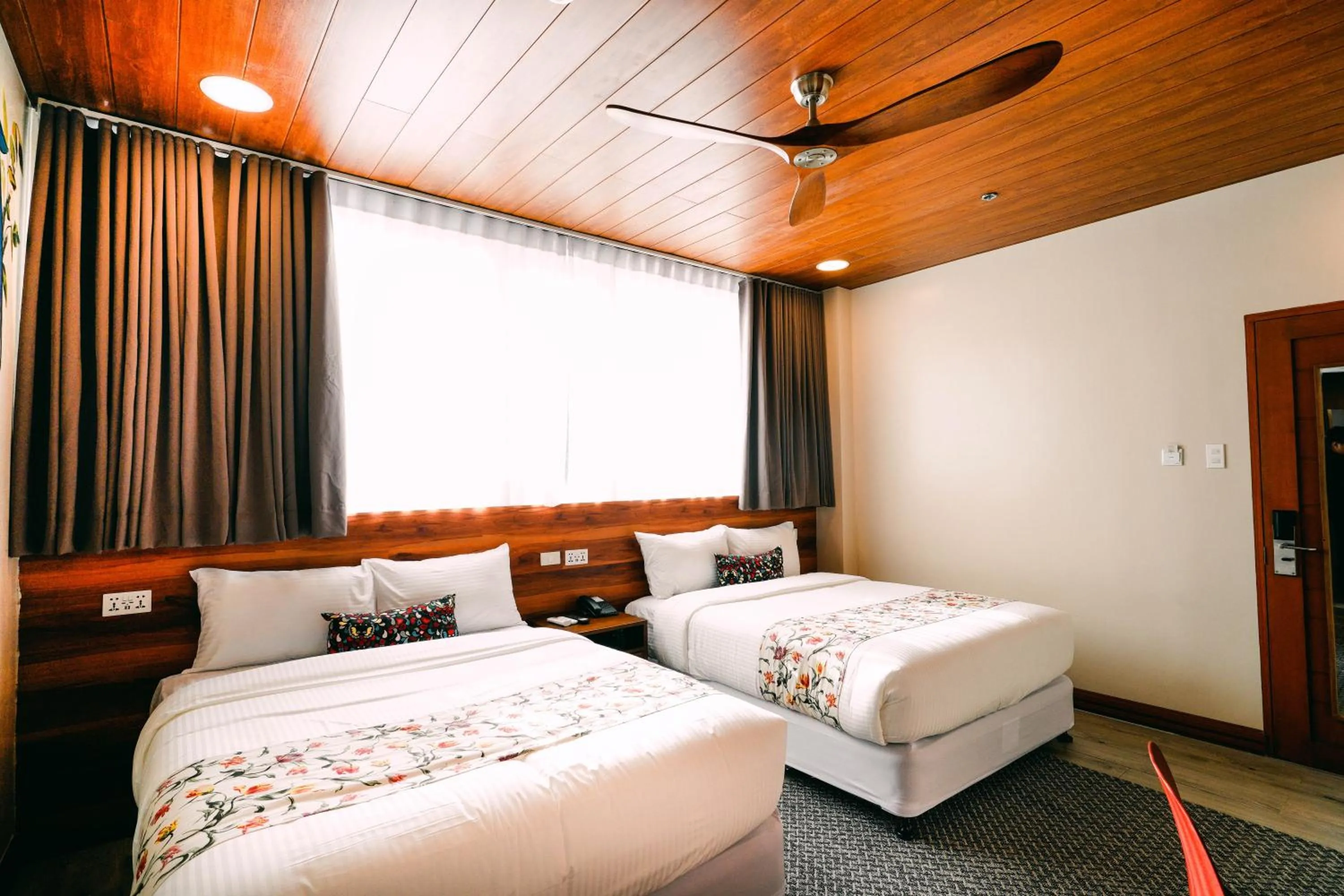 Bed in Hotel Kimberly Tagaytay