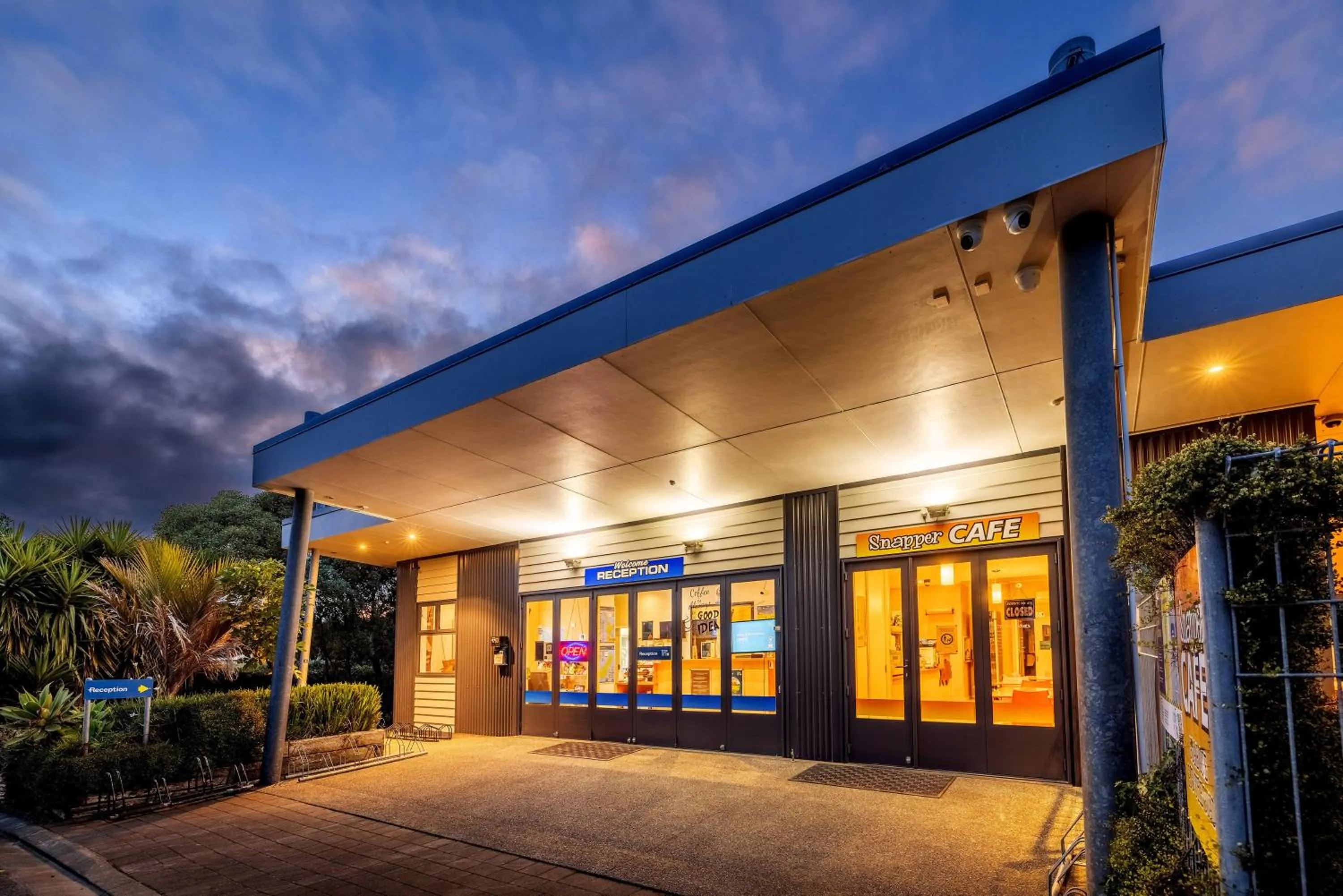 Property building in Napier Beach TOP 10 Holiday Park & Motels