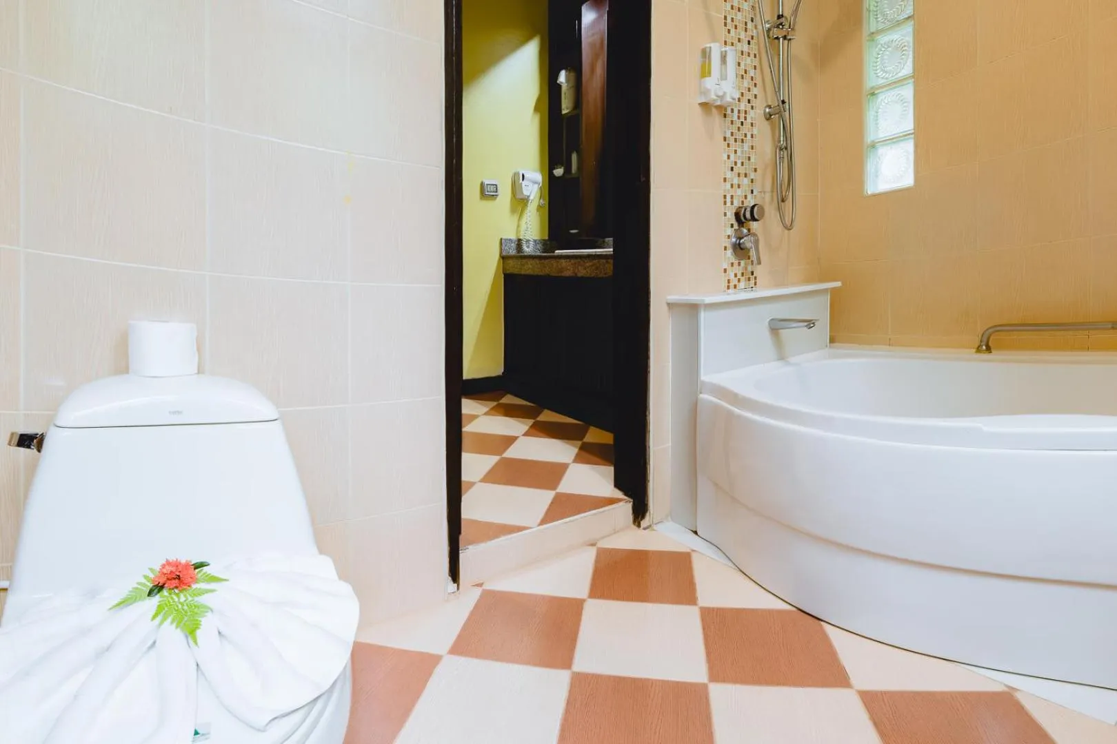 Bath in Khaolak Palm Beach Resort