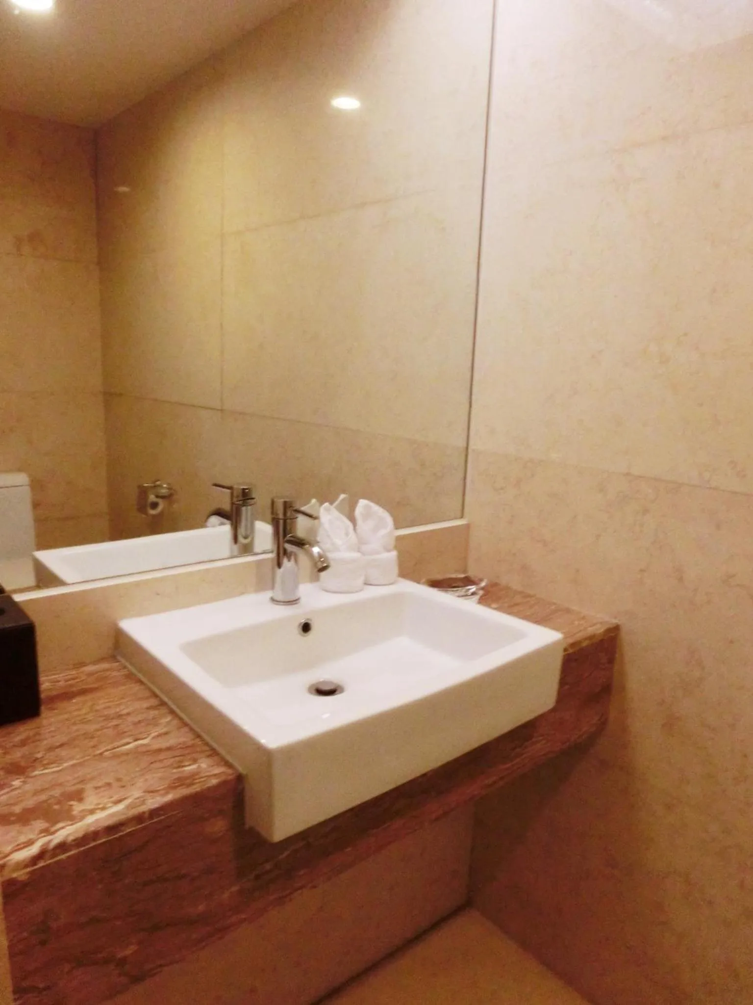 Decorative detail in Guangzhou Good International Hotel