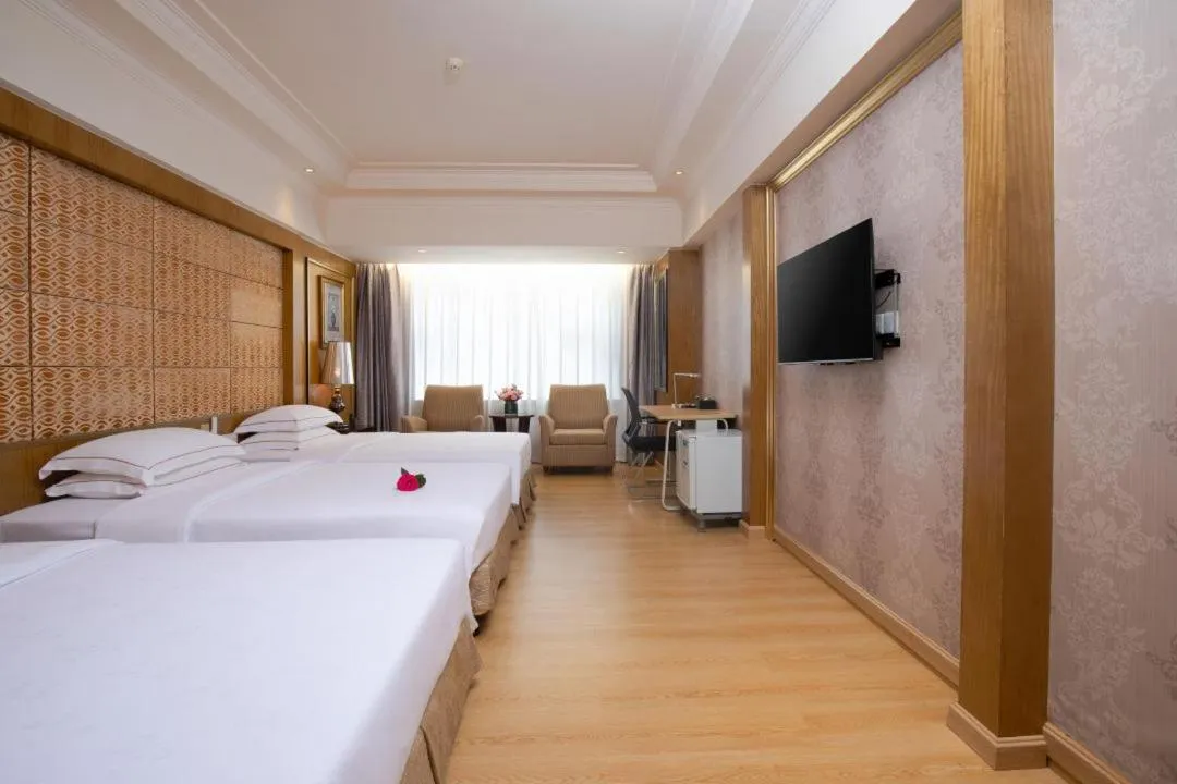 Bed in Guangzhou Good International Hotel