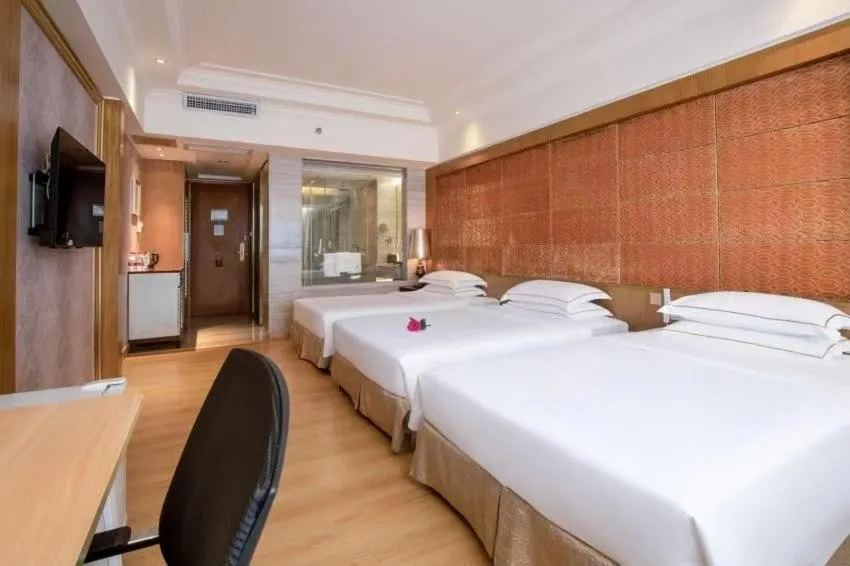 Bed in Guangzhou Good International Hotel