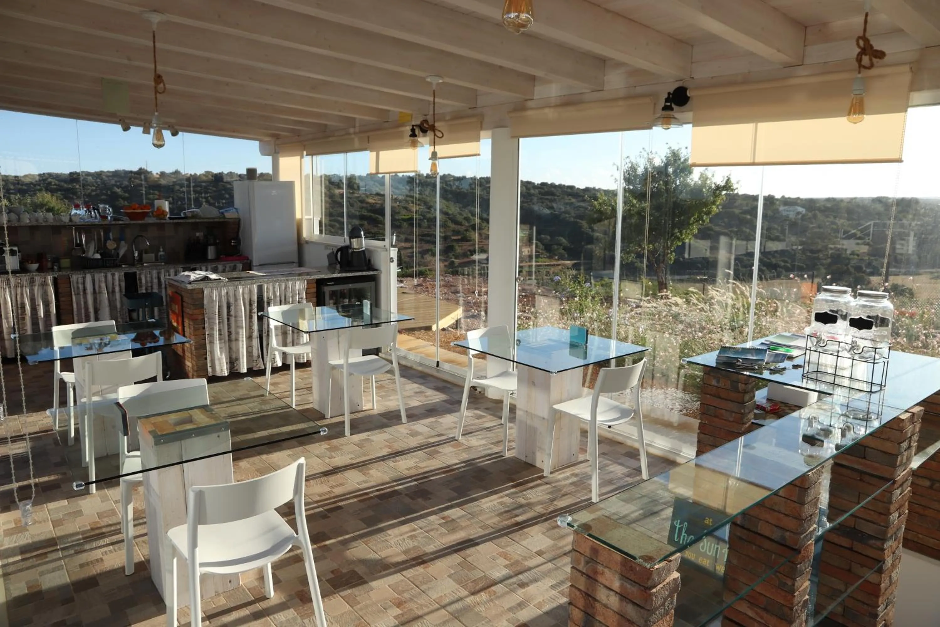 Breakfast in The Sun Hill