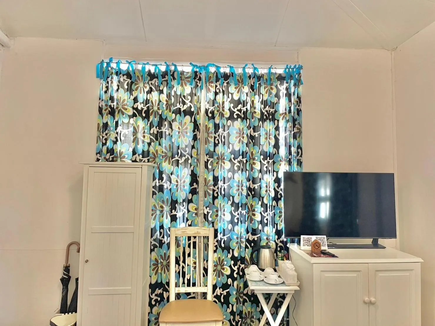 Photo of the whole room in Green Gallery Beach Boutique Hotel