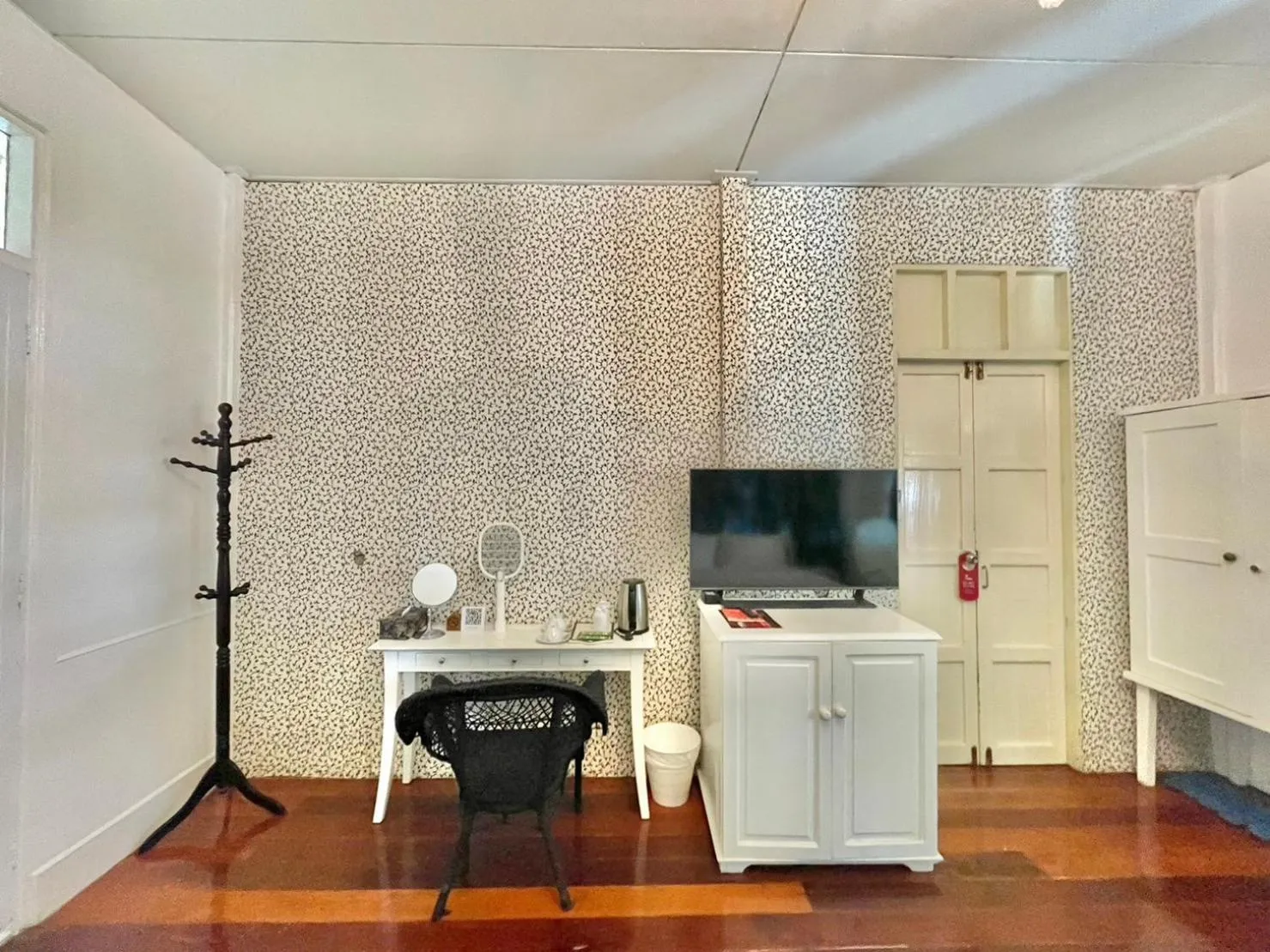 Photo of the whole room in Green Gallery Beach Boutique Hotel