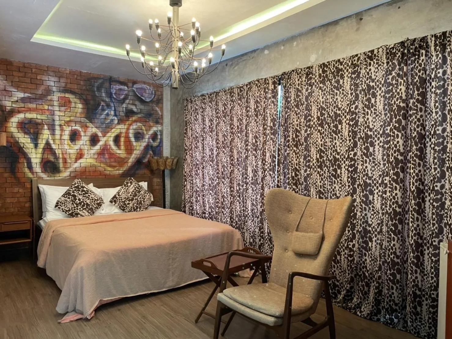 Bed in Green Gallery Beach Boutique Hotel