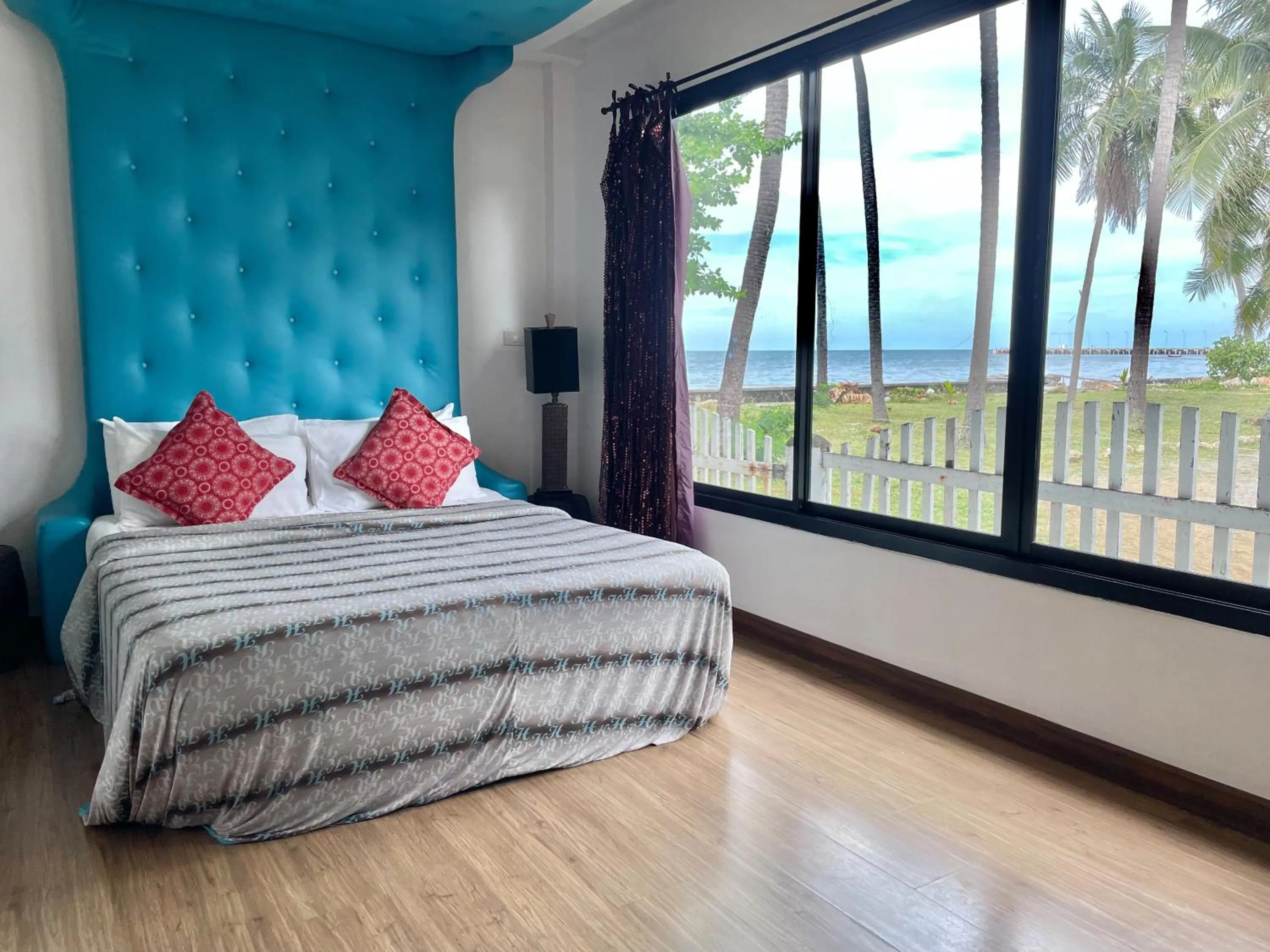 Photo of the whole room, Bed in Green Gallery Beach Boutique Hotel