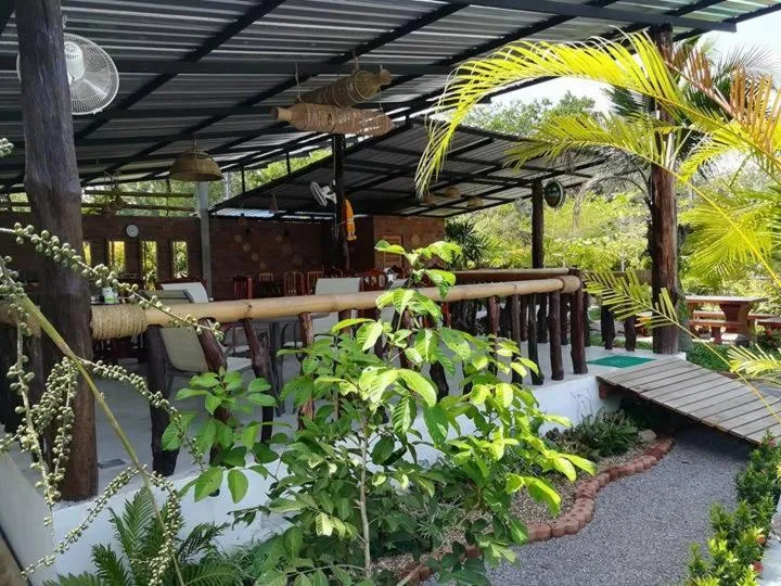 Restaurant/places to eat in Thai Break Resort