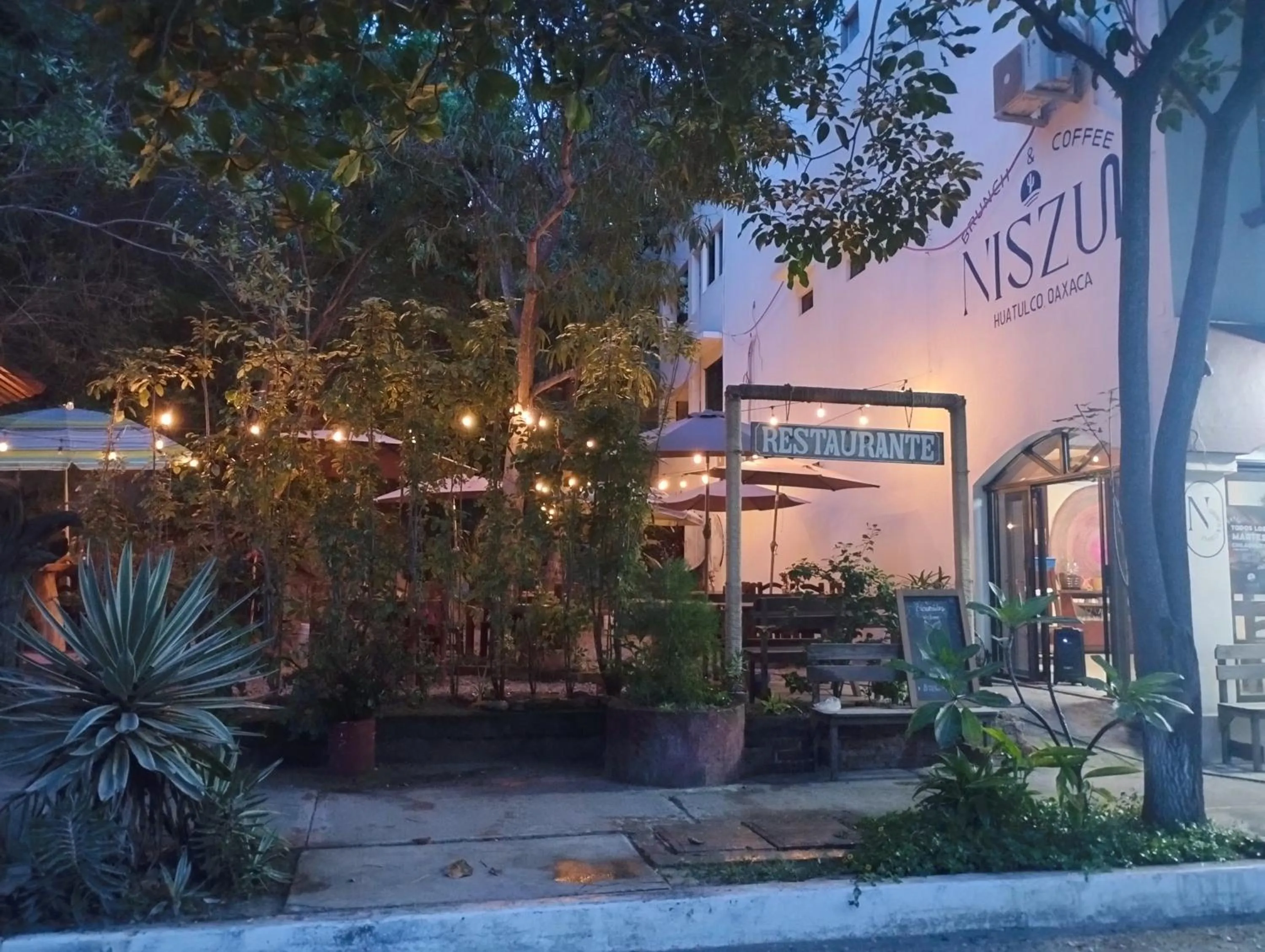 Restaurant/places to eat in Yuu-Lee Casa Bendita Huatulco