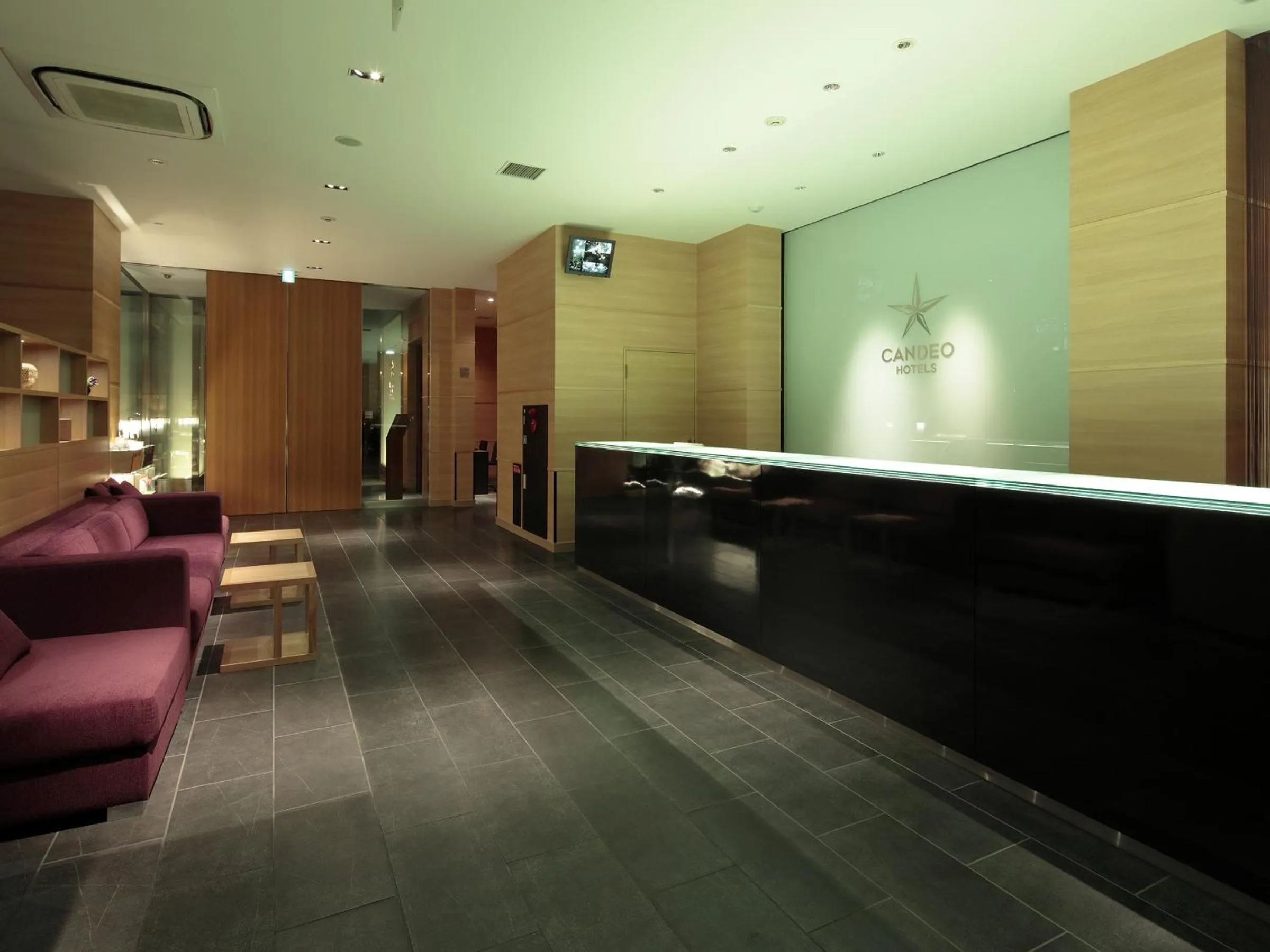 Lobby or reception in Candeo Hotels Sano