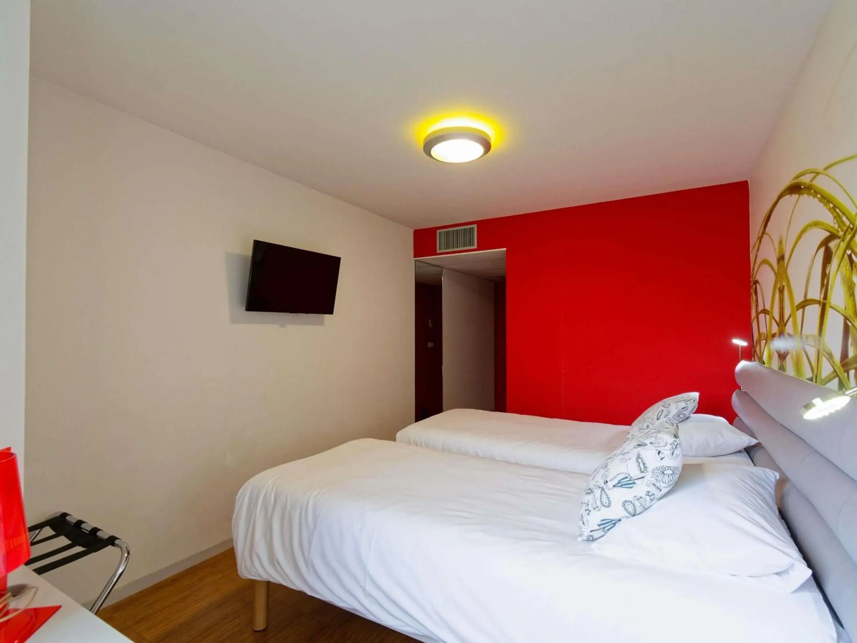Comfort Twin Room in ibis Styles Saint Brieuc Gare Centre Comfort Twin Room in ibis Styles Saint Brieuc Gare Centre