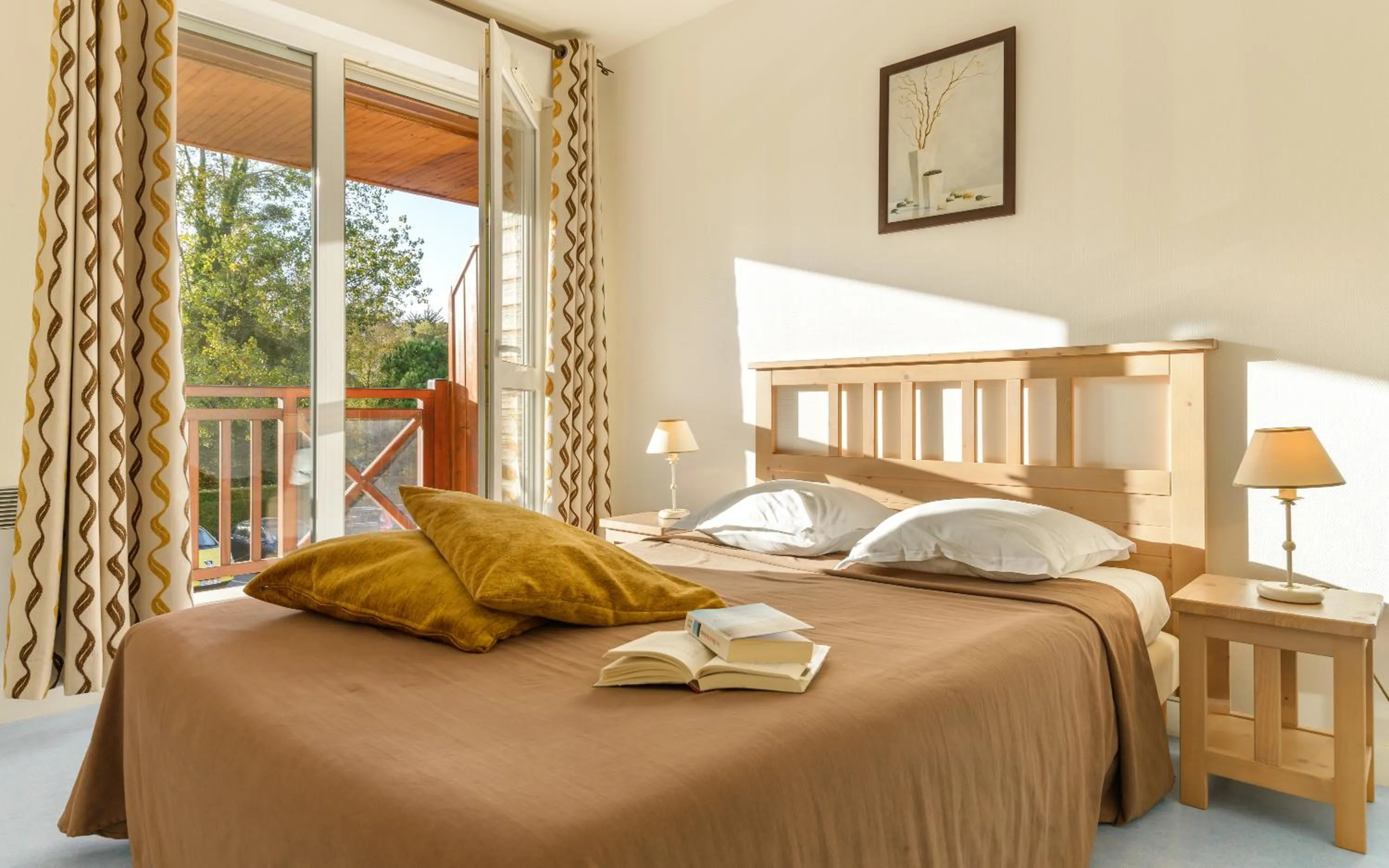 Bedroom, Bed in Lagrange Vacances Les Roches Douvres