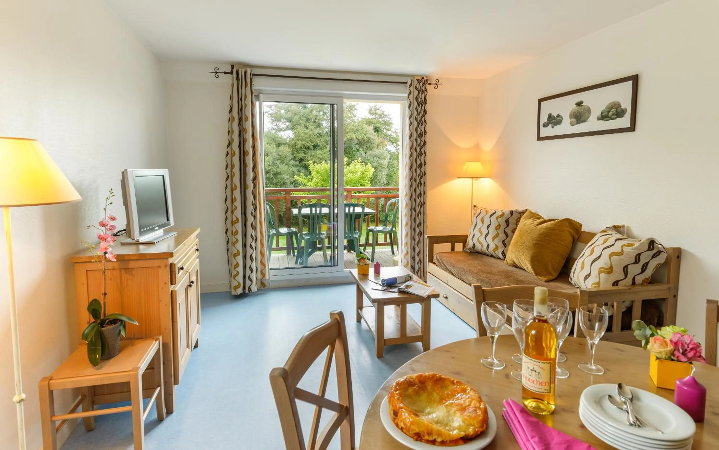 Living room in Lagrange Vacances Les Roches Douvres