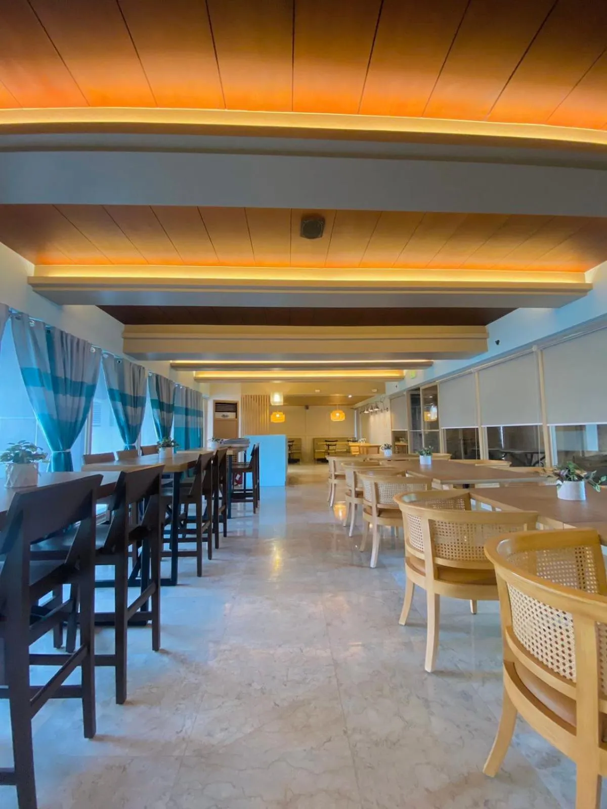 Restaurant/places to eat in Copacabana Apartment Hotel