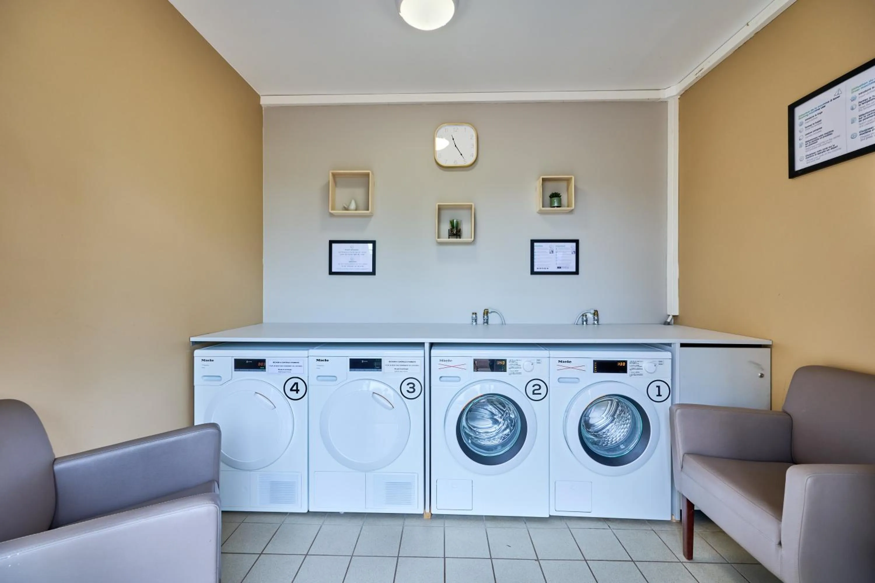 washing machine in Résidence Pierre & Vacances le Green Beach