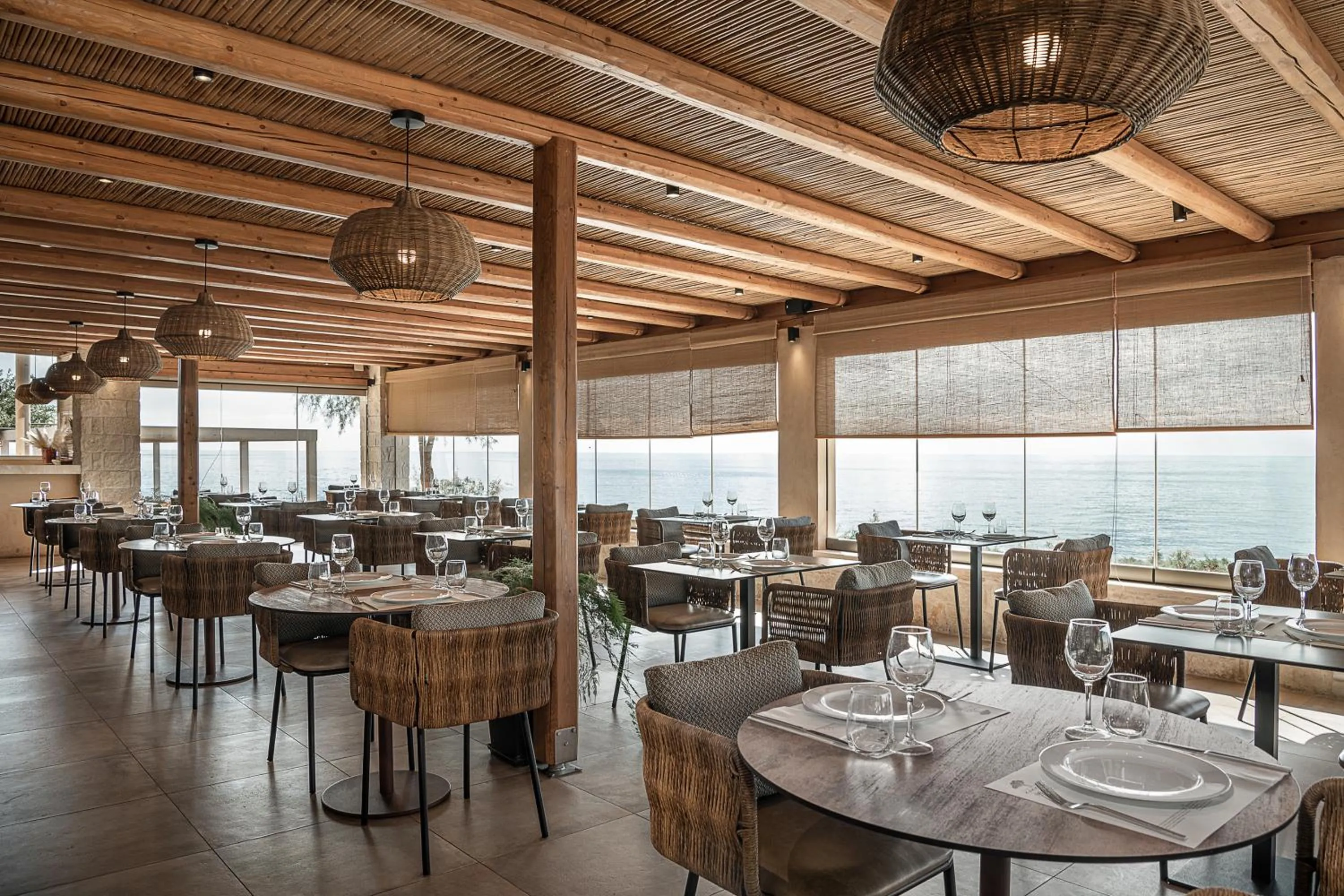 Restaurant/places to eat in Kakkos Beach Hotel - Adults Only