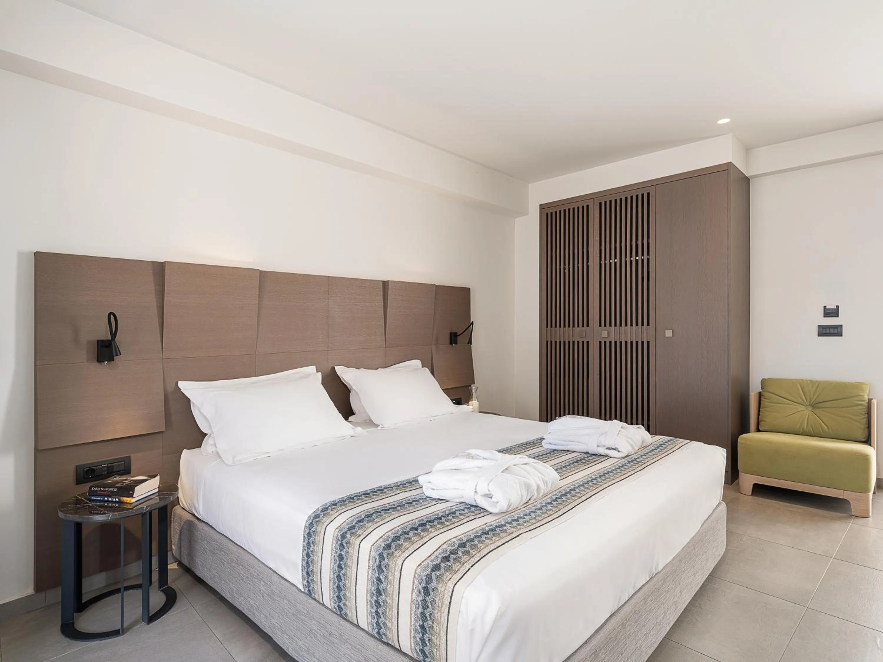 Photo of the whole room in Kakkos Beach Hotel - Adults Only