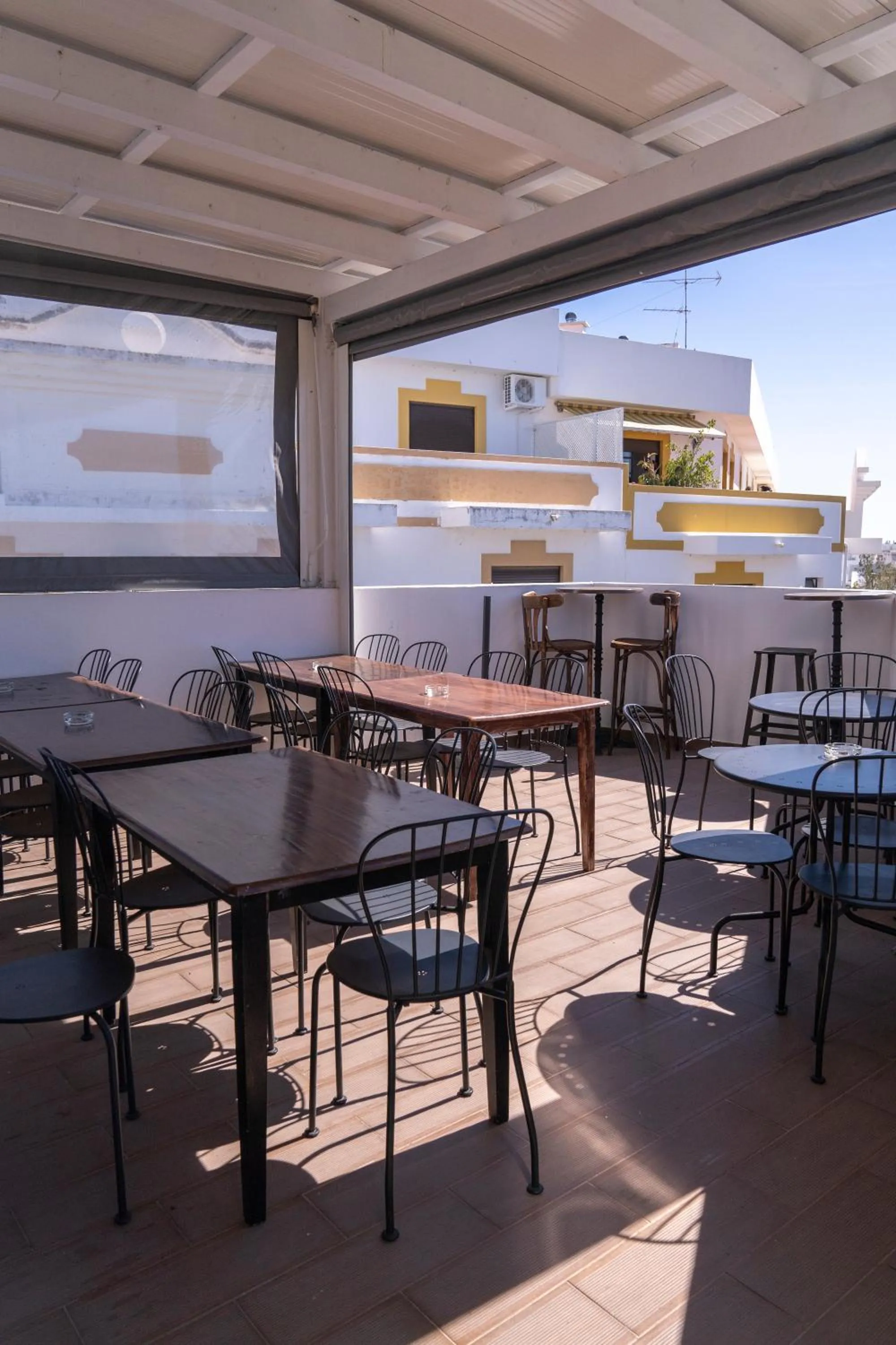 Lounge or bar in OceanOasis