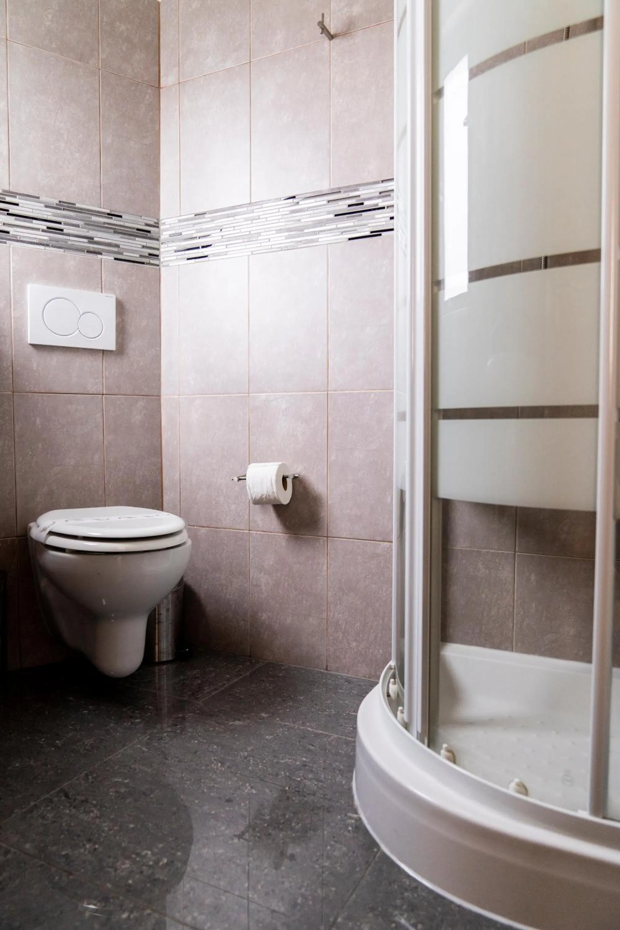 Shower in OceanOasis