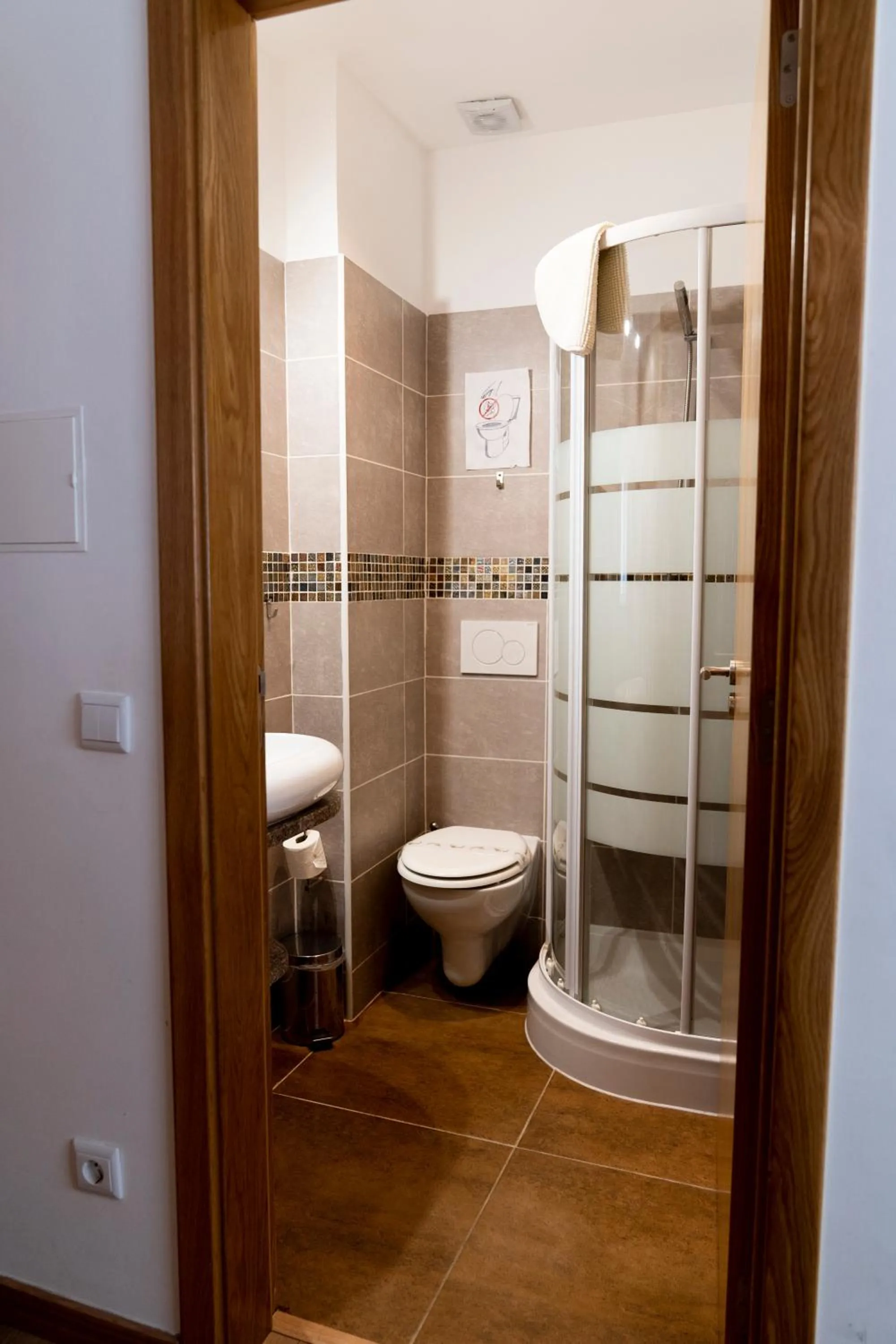 Shower in OceanOasis