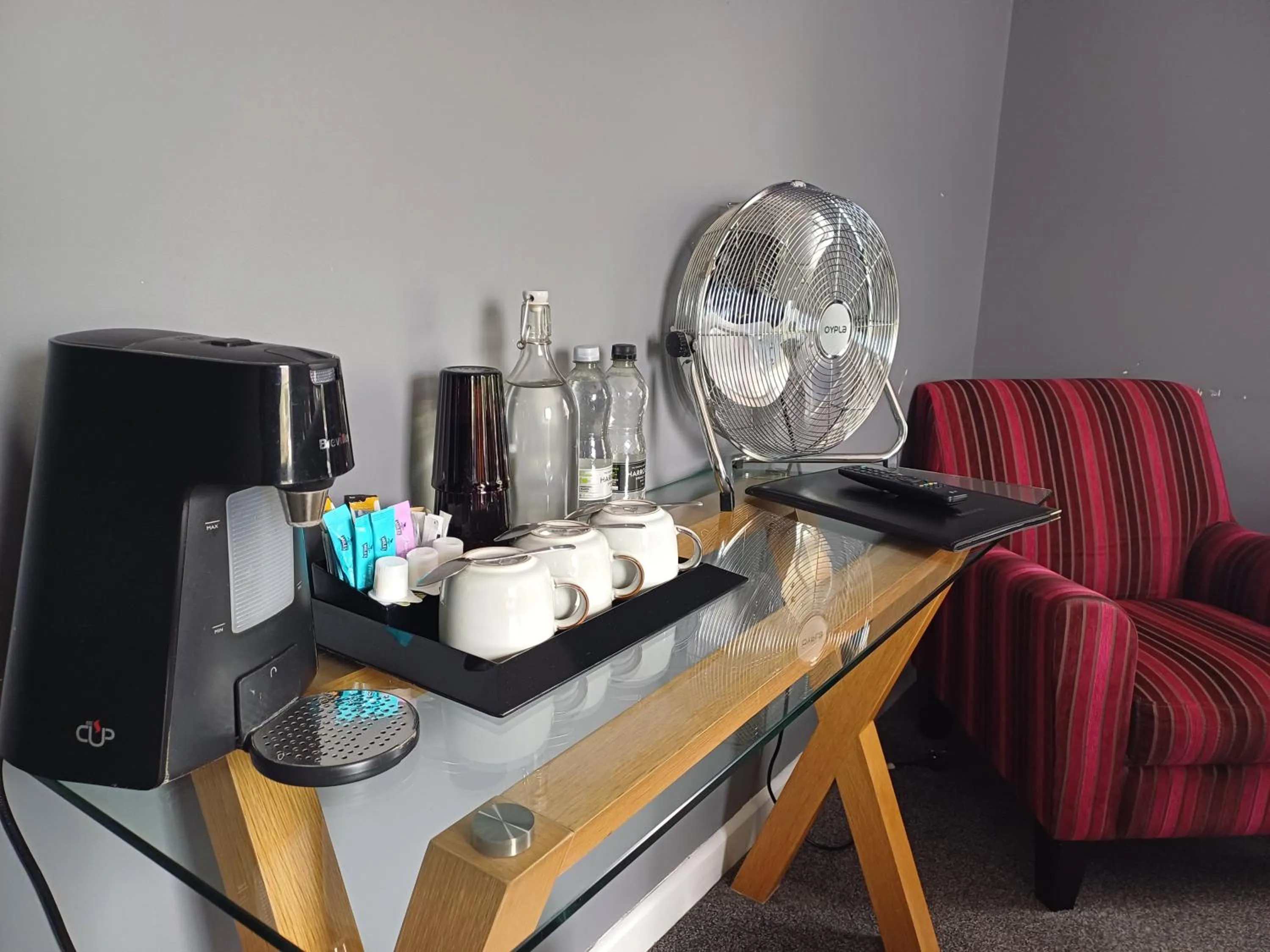 Coffee/tea facilities in The Barge Inn