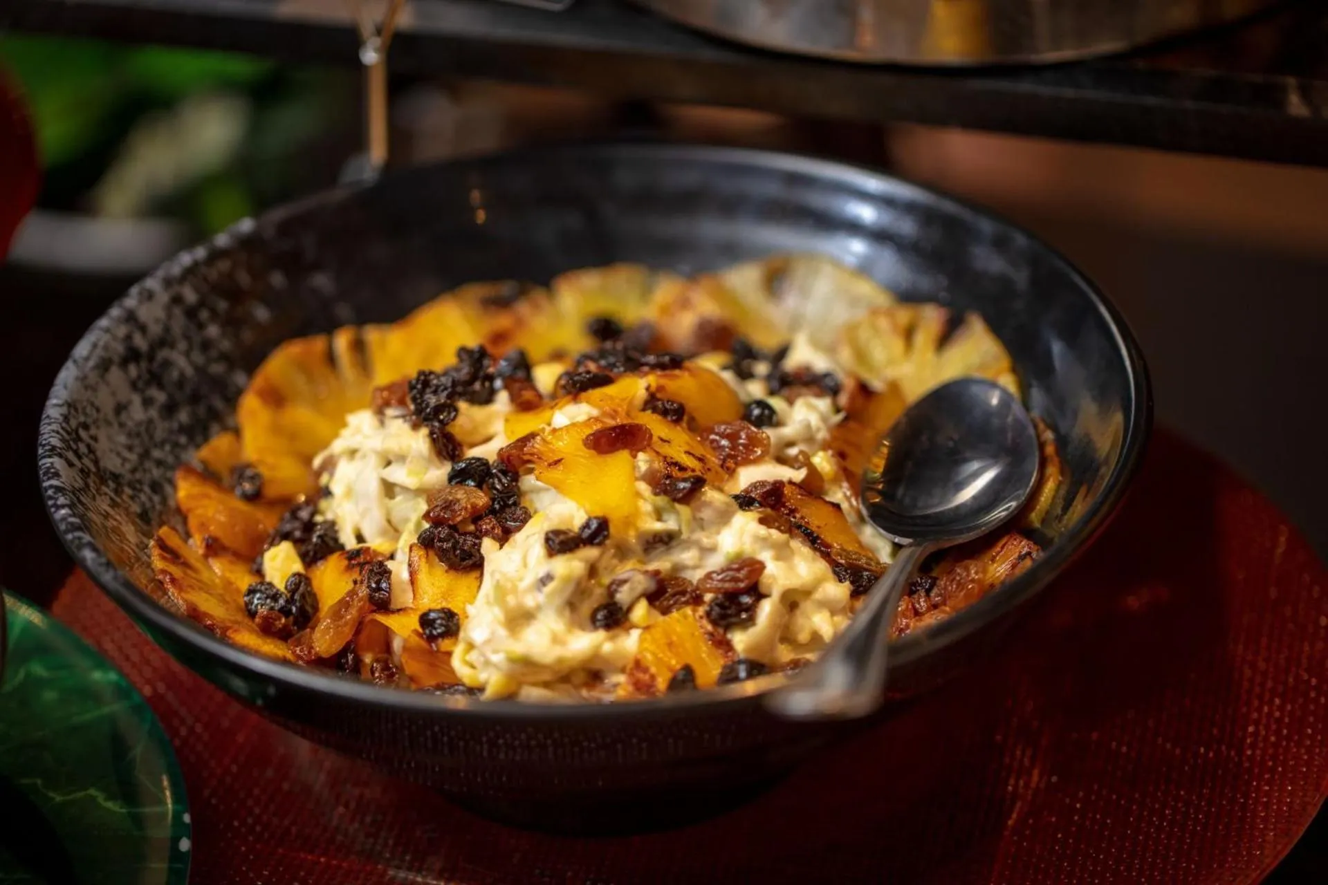 Food and drinks in Earl's Regency Hotel