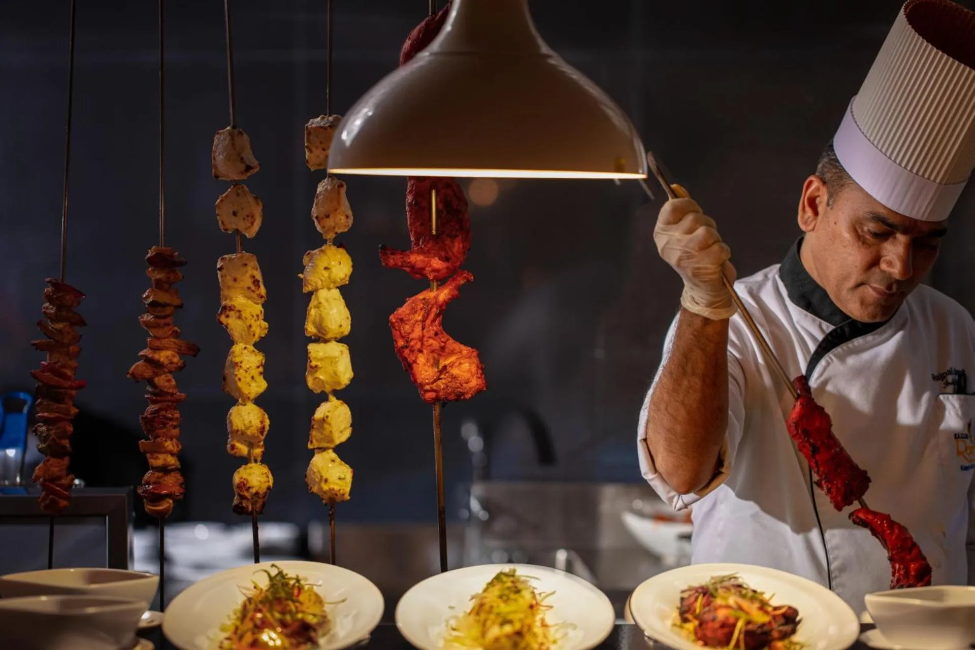 Restaurant/places to eat in Earl's Regency Hotel