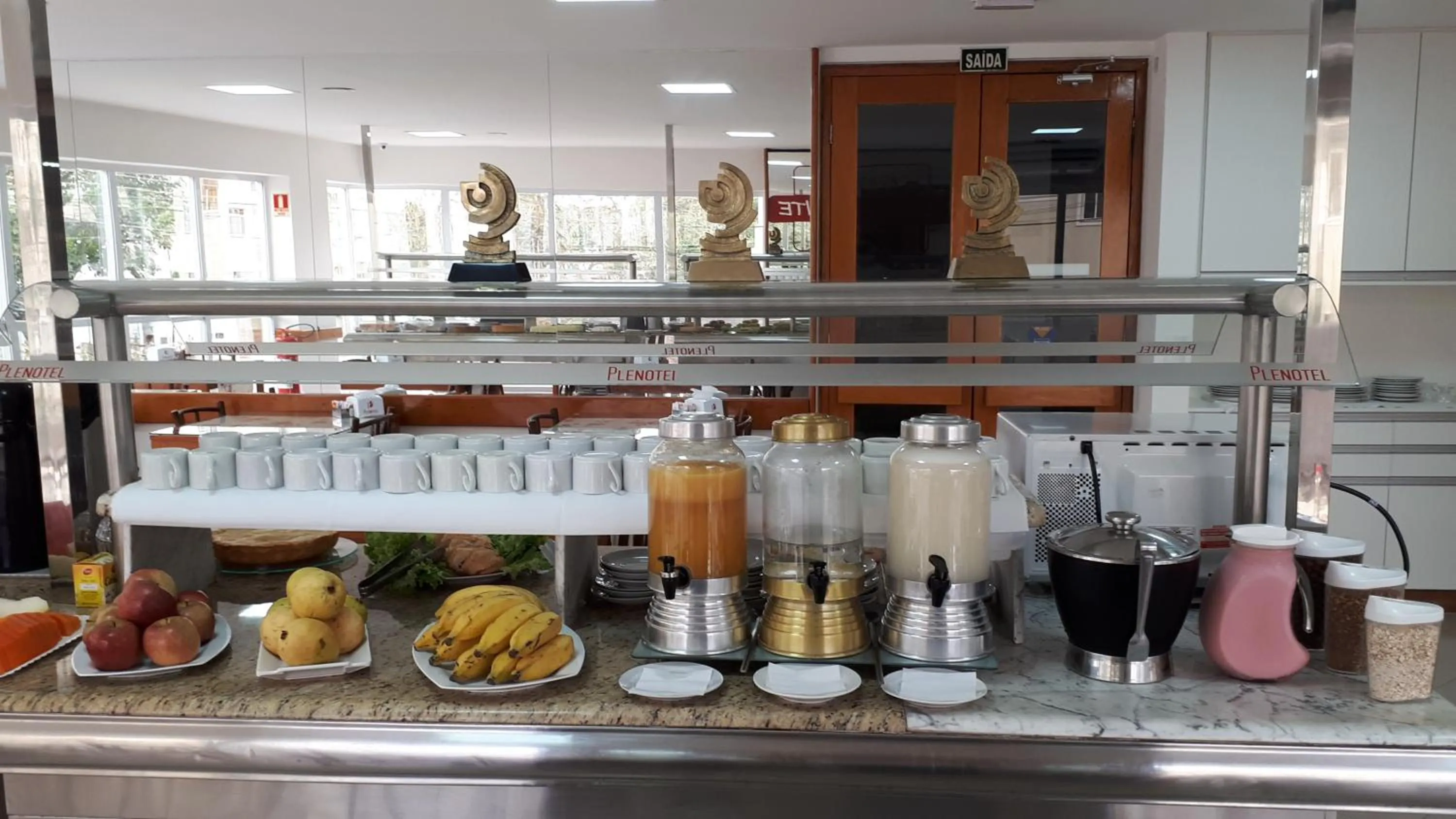 Breakfast in Hotel Plenotel