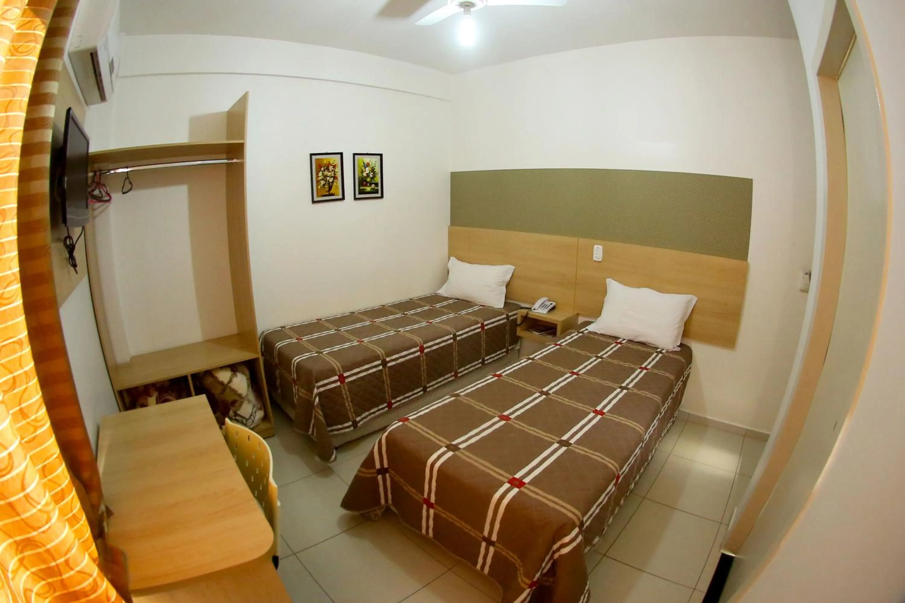 Photo of the whole room, Bed in Morangos Hotel