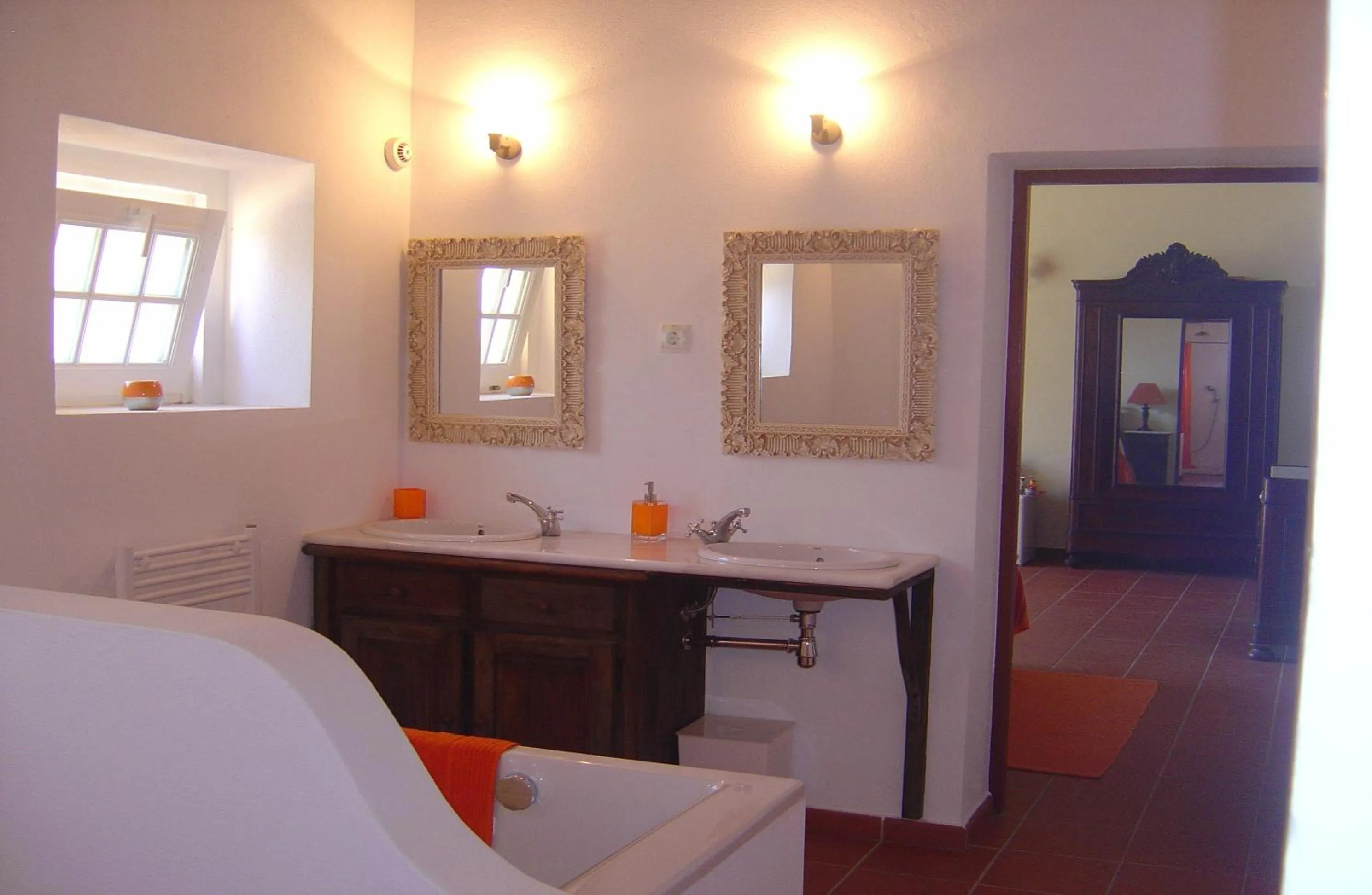 Bathroom, Bed in Quinta Do Scoto