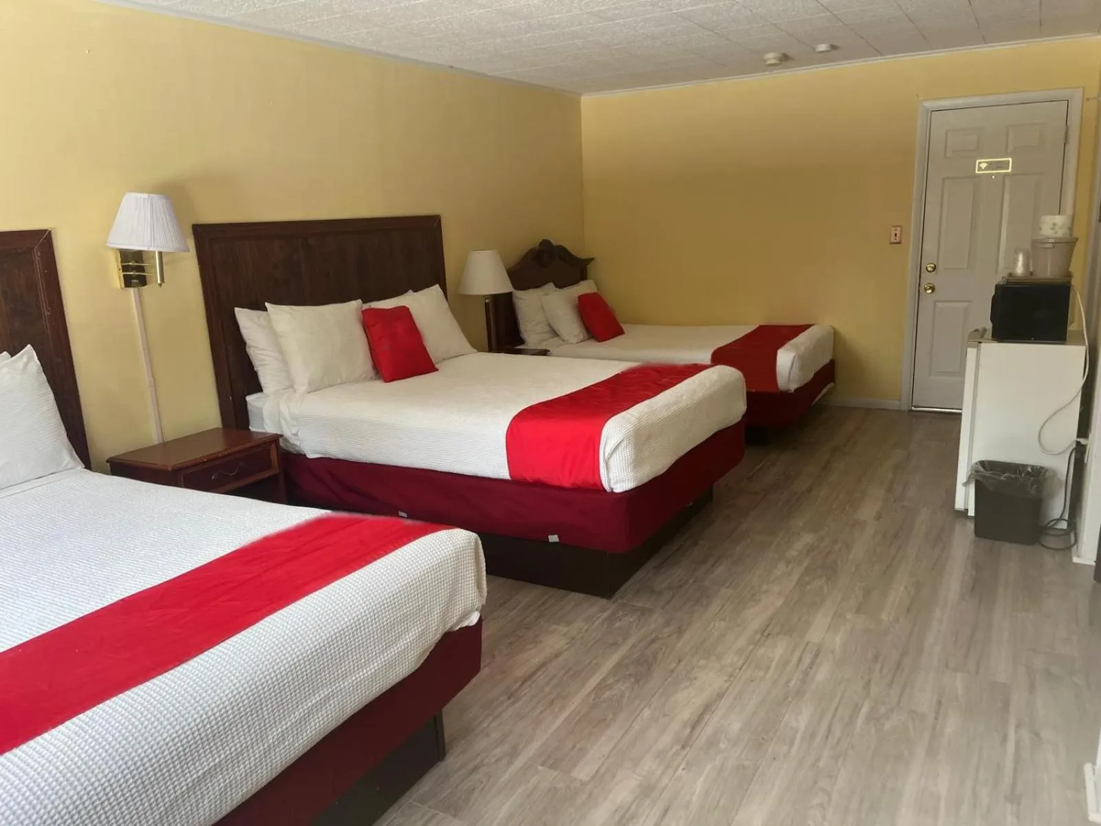 Bed in Buena Vista Inn Motel