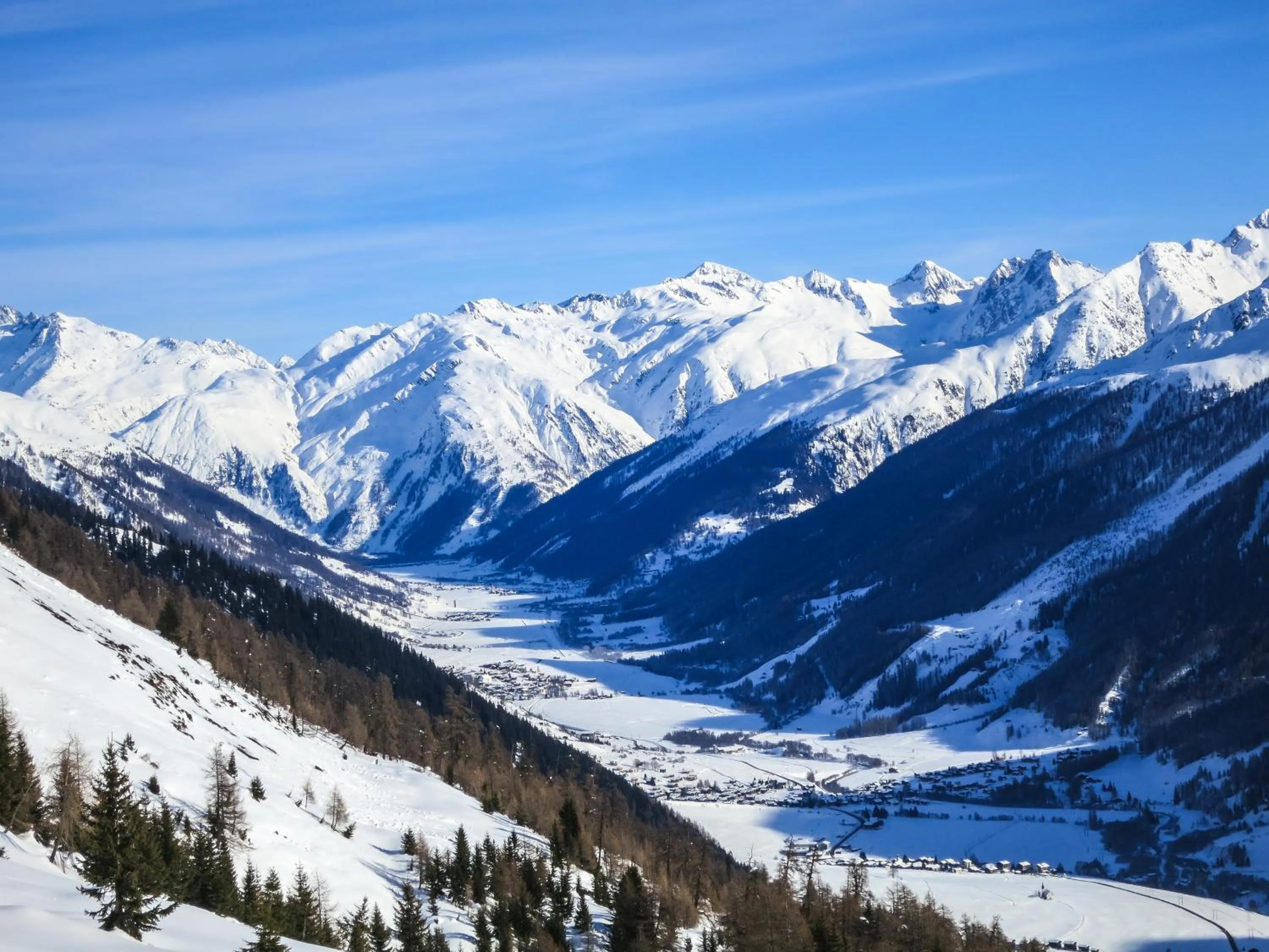 Mountain view in Aparthotel Ambassador