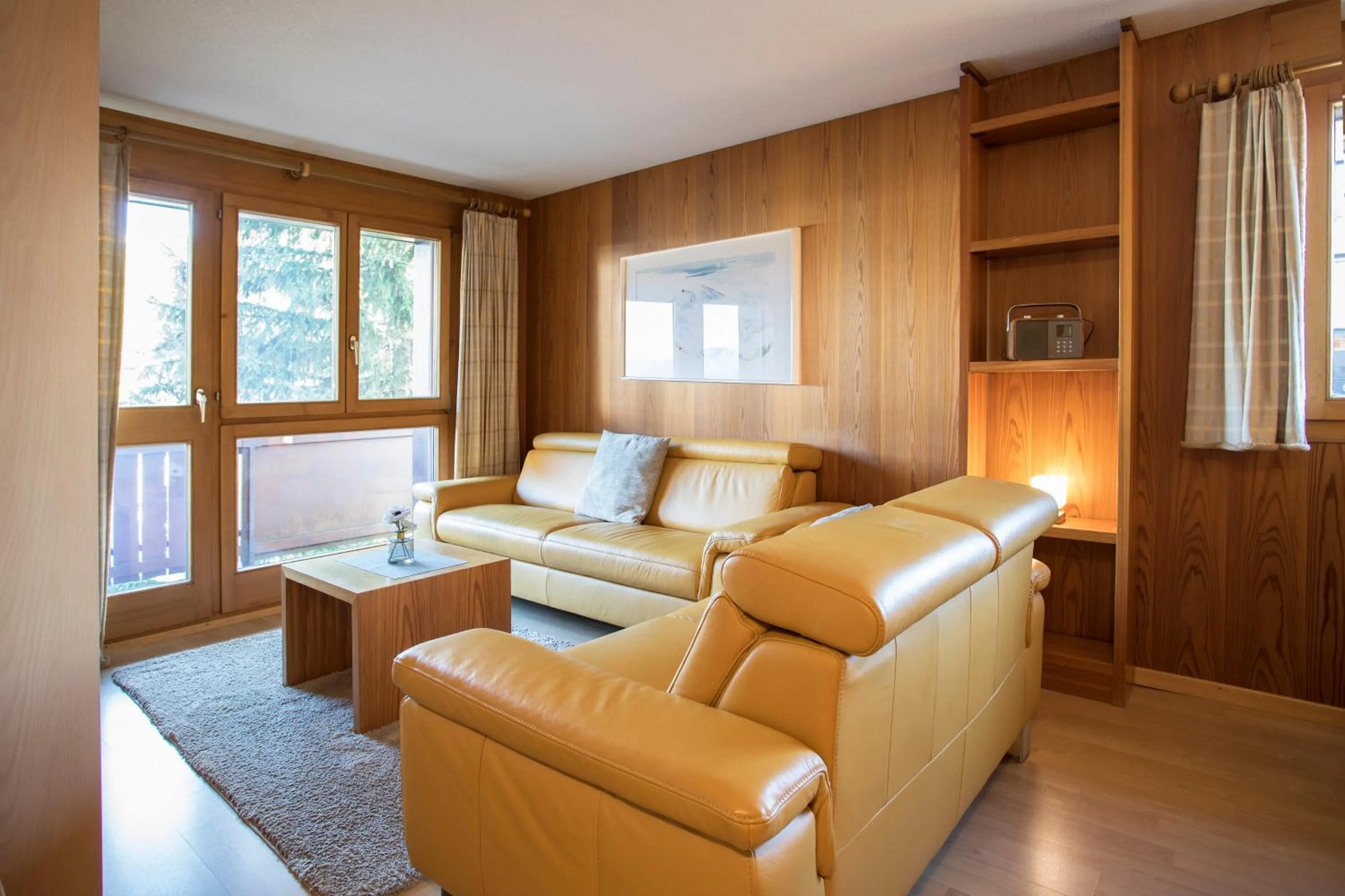 TV and multimedia in Aparthotel Ambassador