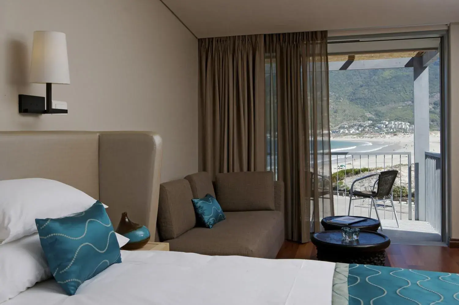 Second Floor Sea View Room - single occupancy in Chapmans Peak Beach Hotel Second Floor Sea View Room - single occupancy in Chapmans Peak Beach Hotel